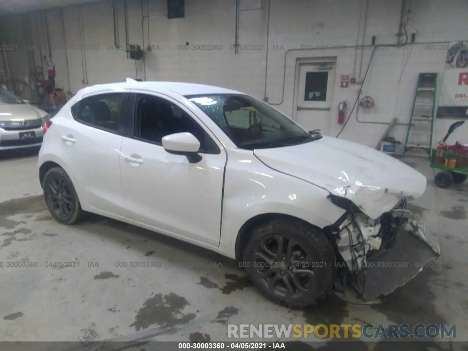 1 Photograph of a damaged car 3MYDLBJV0LY701115 TOYOTA YARIS HATCHBACK 2020