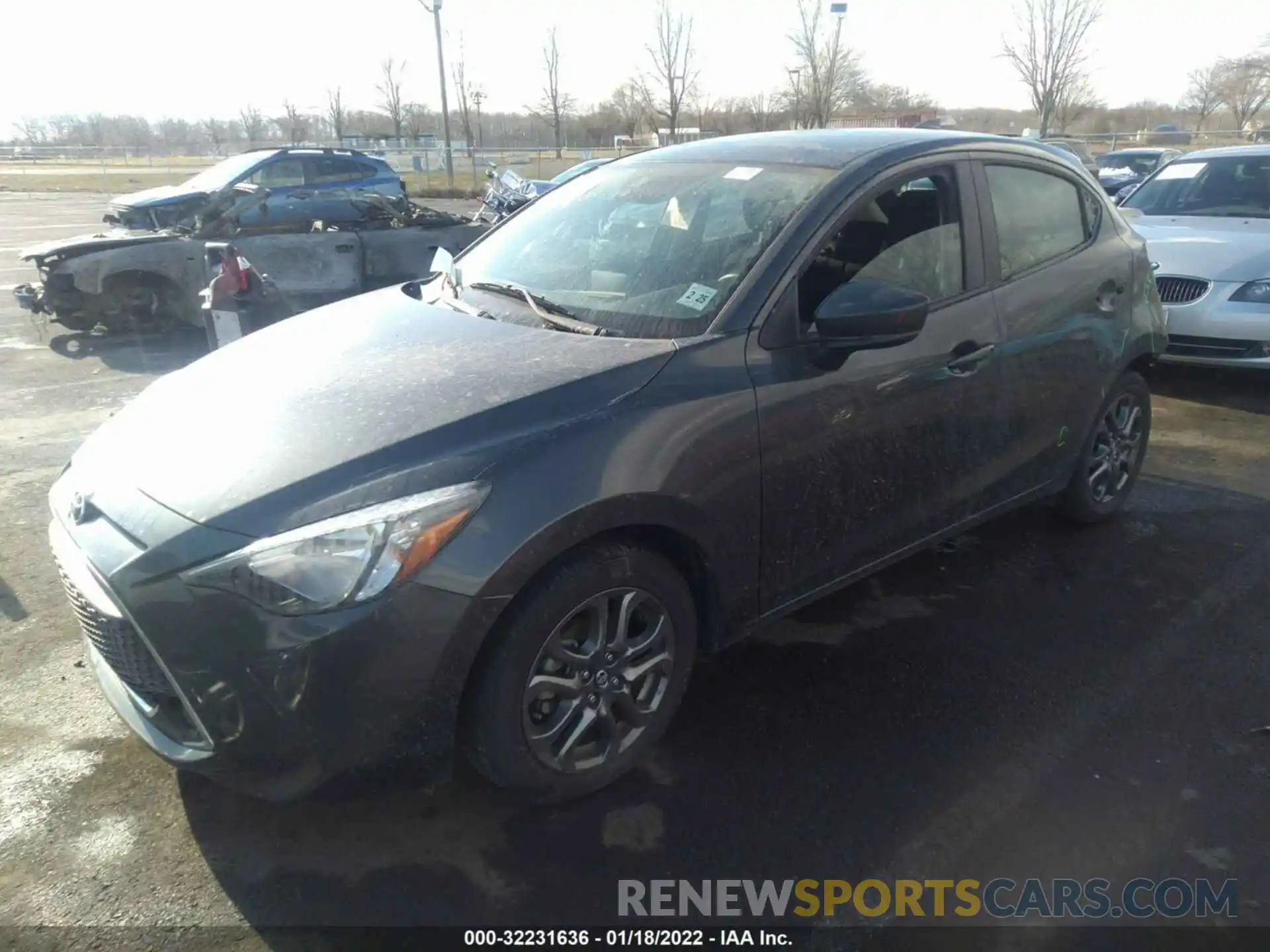 2 Photograph of a damaged car 3MYDLBJV0LY705035 TOYOTA YARIS HATCHBACK 2020