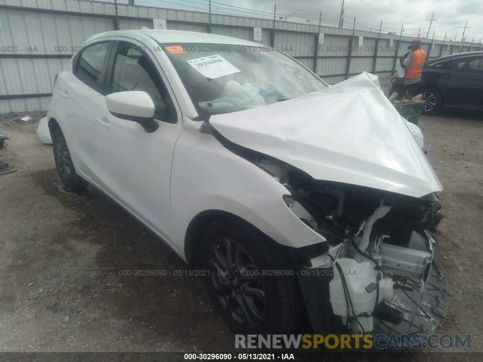 1 Photograph of a damaged car 3MYDLBJV1LY700961 TOYOTA YARIS HATCHBACK 2020