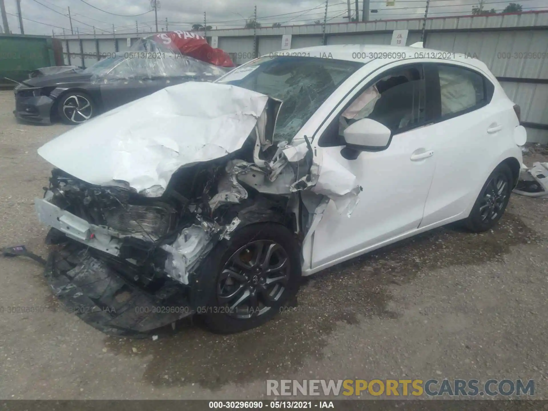 2 Photograph of a damaged car 3MYDLBJV1LY700961 TOYOTA YARIS HATCHBACK 2020