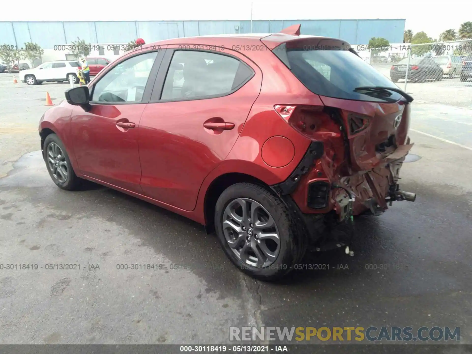 3 Photograph of a damaged car 3MYDLBJV1LY704637 TOYOTA YARIS HATCHBACK 2020