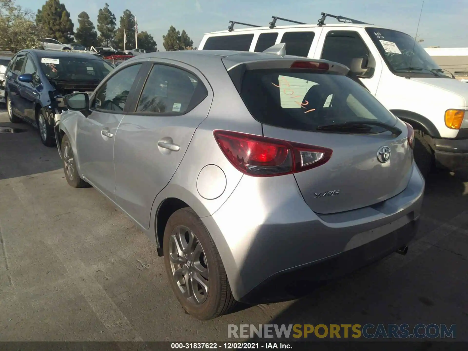 3 Photograph of a damaged car 3MYDLBJV2LY700533 TOYOTA YARIS HATCHBACK 2020