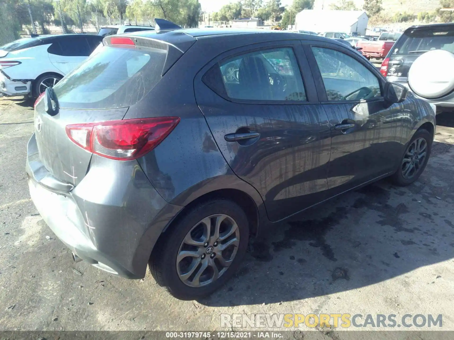 4 Photograph of a damaged car 3MYDLBJV2LY702136 TOYOTA YARIS HATCHBACK 2020