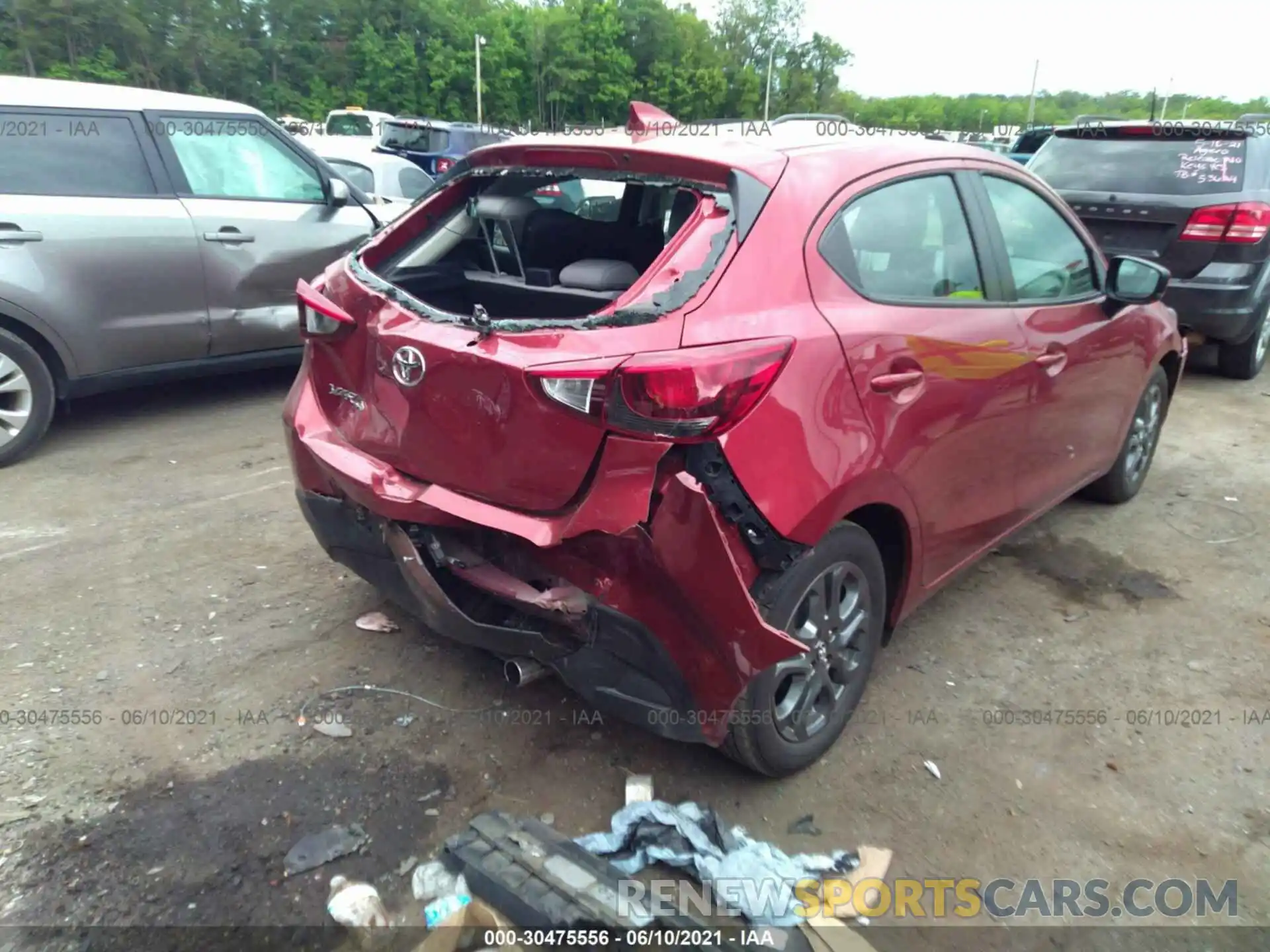 4 Photograph of a damaged car 3MYDLBJV2LY704503 TOYOTA YARIS HATCHBACK 2020