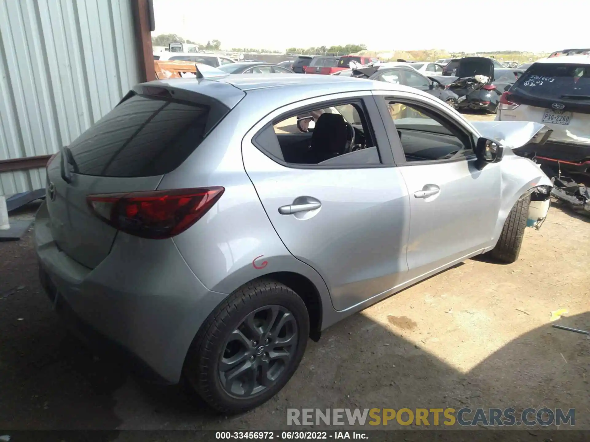 4 Photograph of a damaged car 3MYDLBJV3LY702713 TOYOTA YARIS HATCHBACK 2020