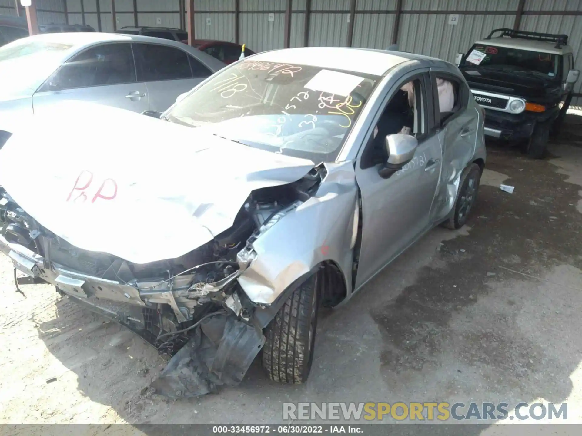 6 Photograph of a damaged car 3MYDLBJV3LY702713 TOYOTA YARIS HATCHBACK 2020