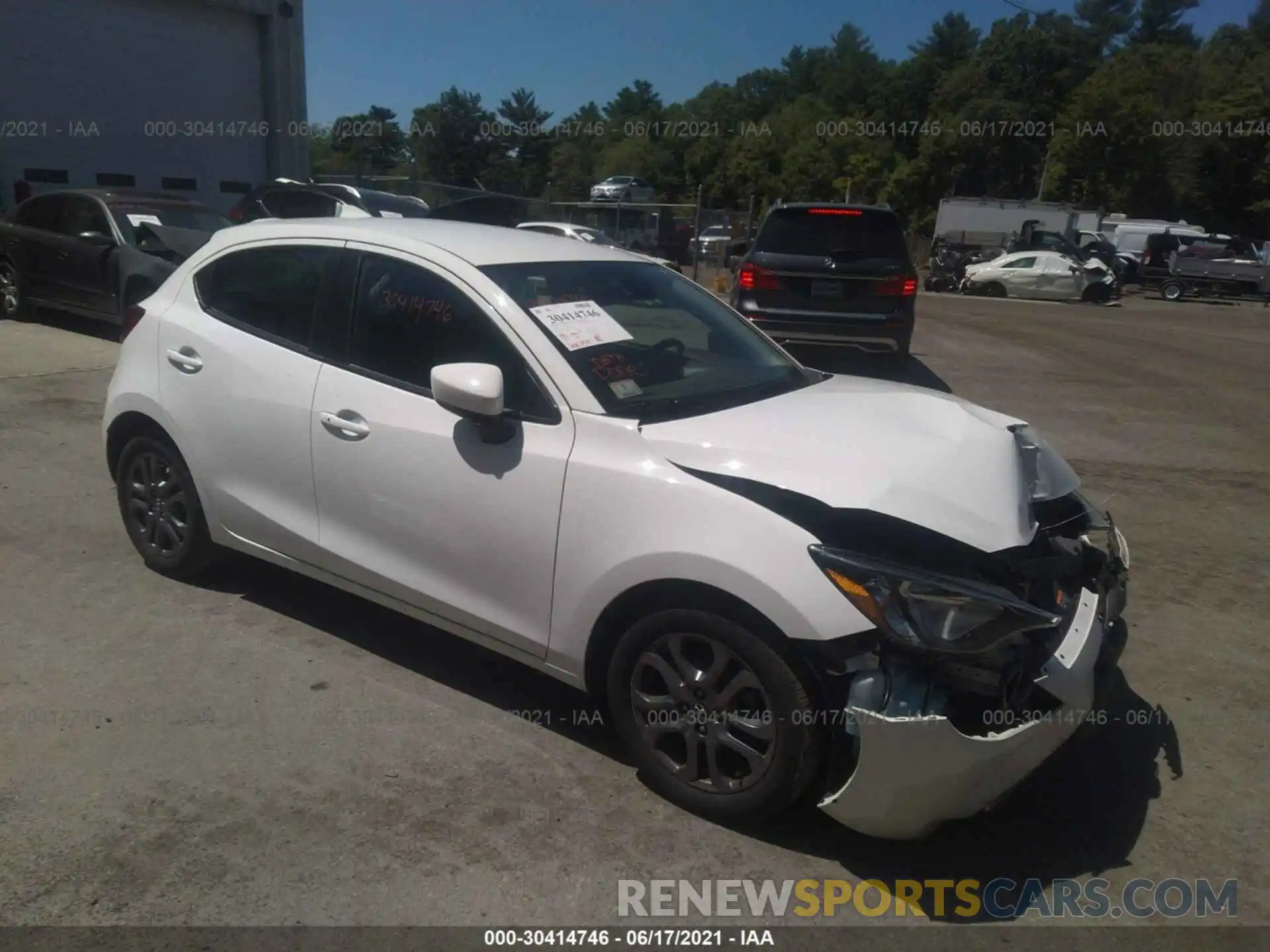 1 Photograph of a damaged car 3MYDLBJV5LY704821 TOYOTA YARIS HATCHBACK 2020