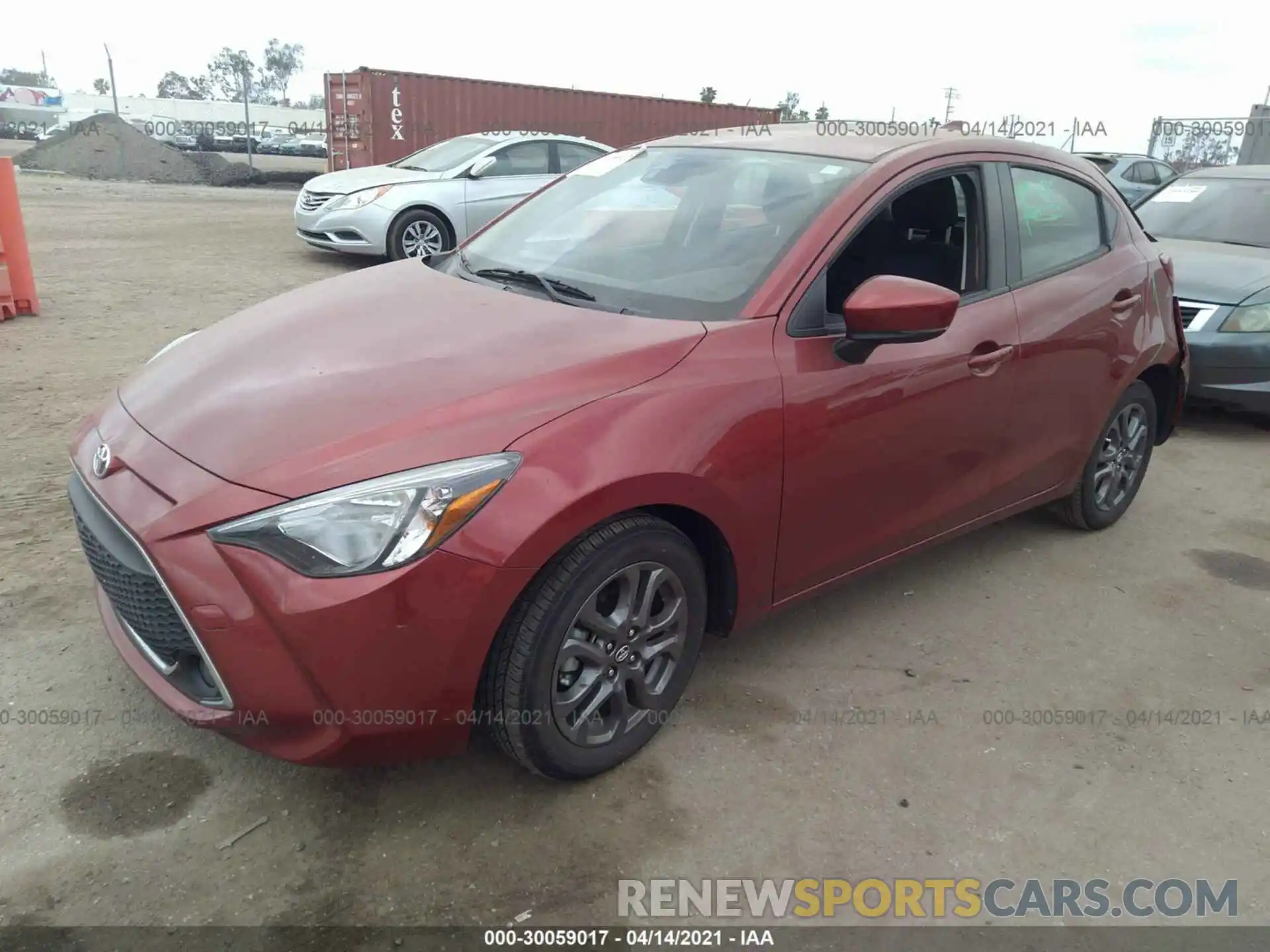 2 Photograph of a damaged car 3MYDLBJV5LY708545 TOYOTA YARIS HATCHBACK 2020