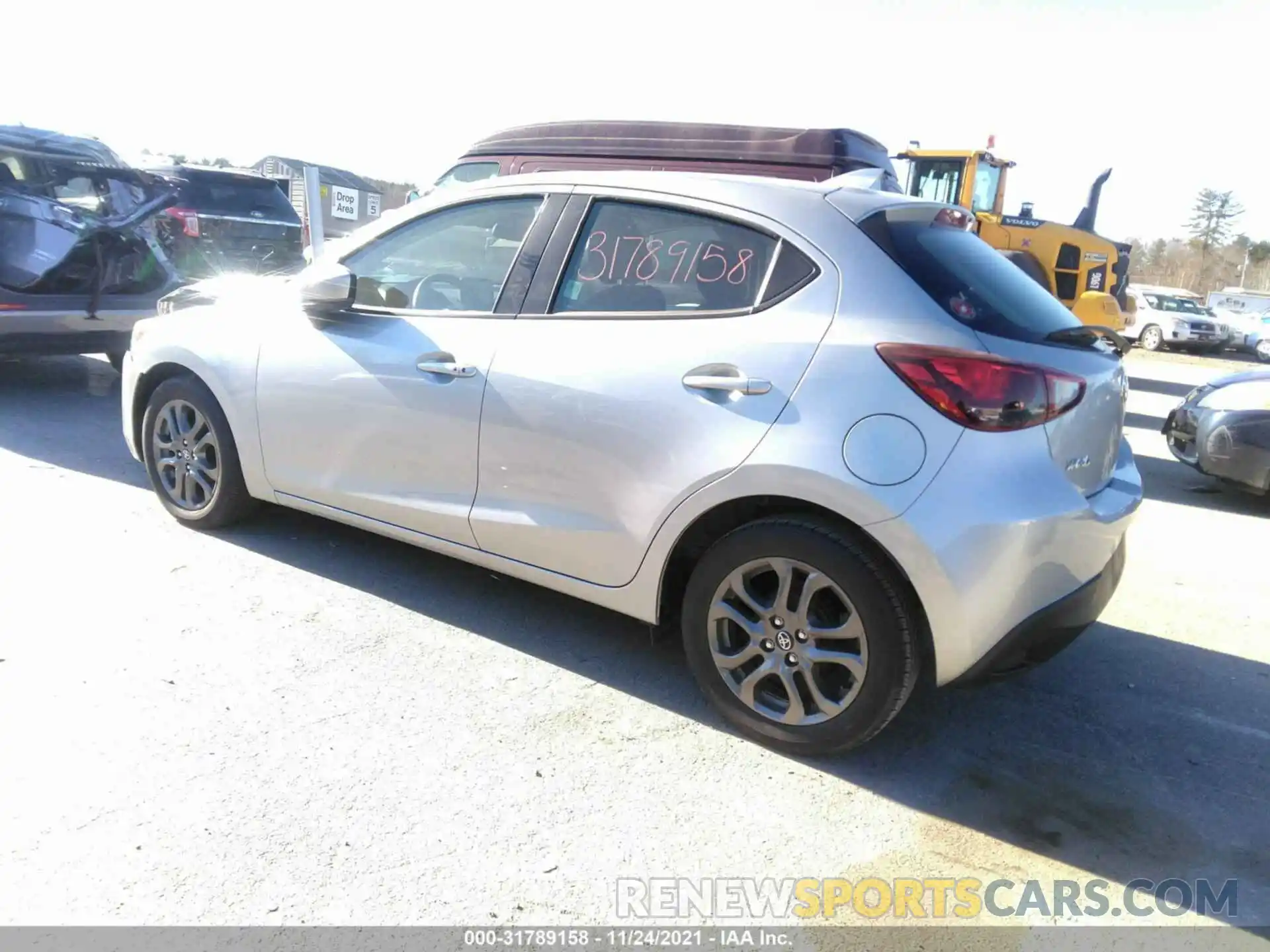 3 Photograph of a damaged car 3MYDLBJV7LY700396 TOYOTA YARIS HATCHBACK 2020