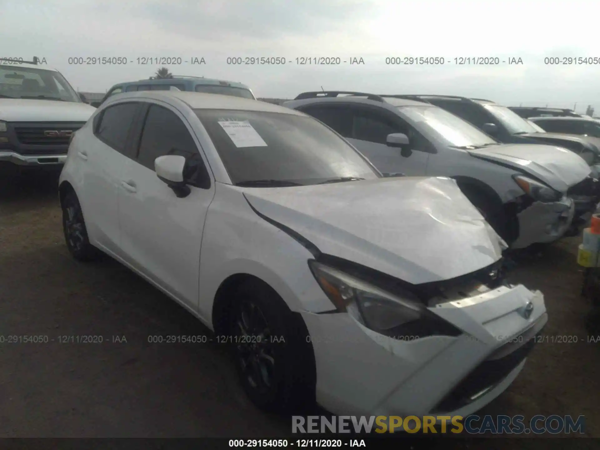 1 Photograph of a damaged car 3MYDLBJV7LY702245 TOYOTA YARIS HATCHBACK 2020