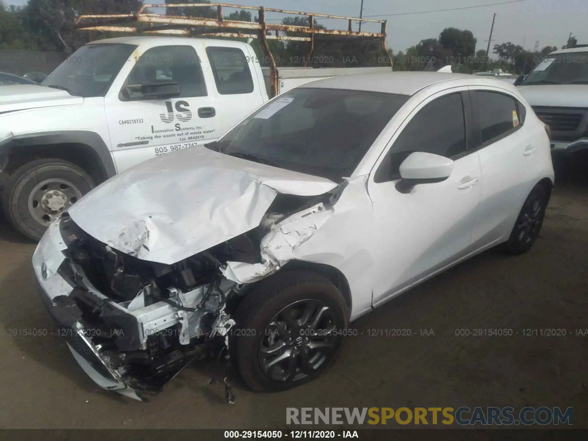 2 Photograph of a damaged car 3MYDLBJV7LY702245 TOYOTA YARIS HATCHBACK 2020