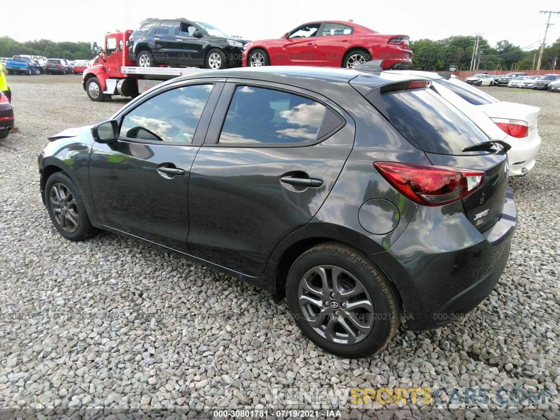 3 Photograph of a damaged car 3MYDLBJV7LY706408 TOYOTA YARIS HATCHBACK 2020