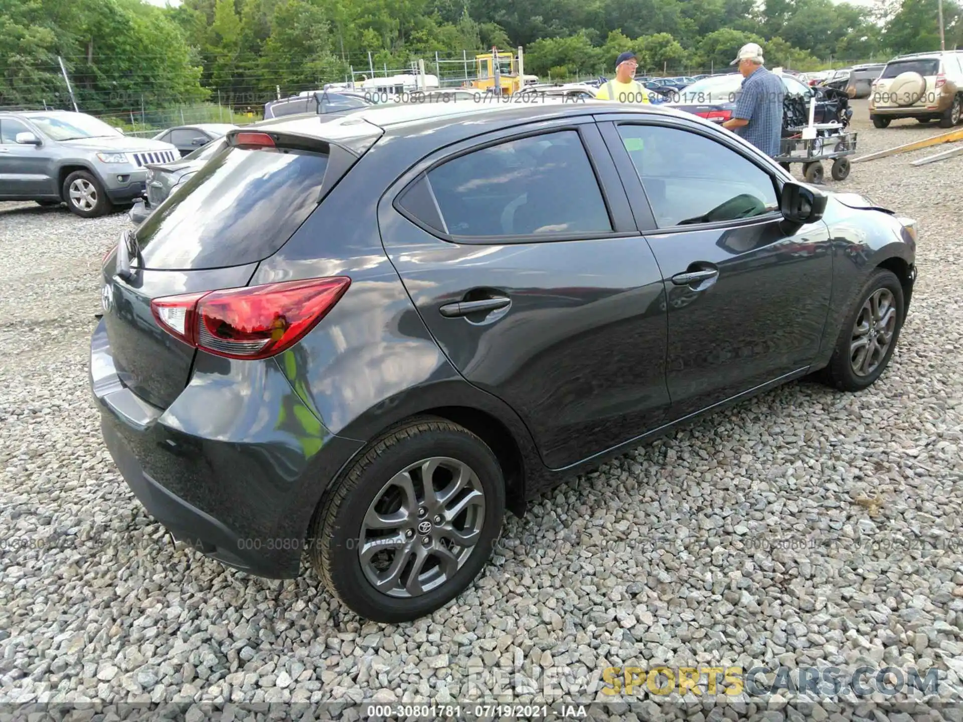 4 Photograph of a damaged car 3MYDLBJV7LY706408 TOYOTA YARIS HATCHBACK 2020