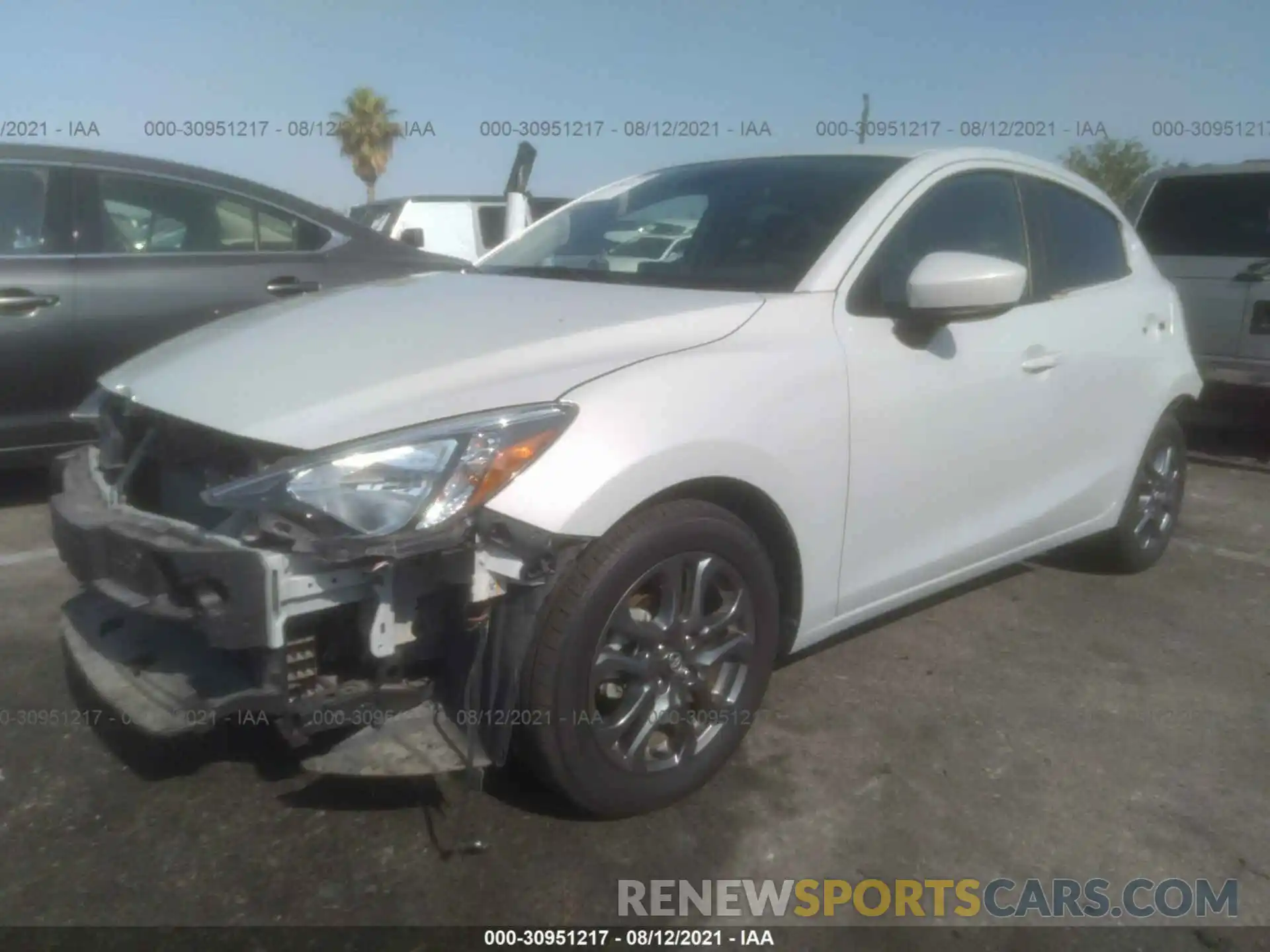 2 Photograph of a damaged car 3MYDLBJV7LY707185 TOYOTA YARIS HATCHBACK 2020