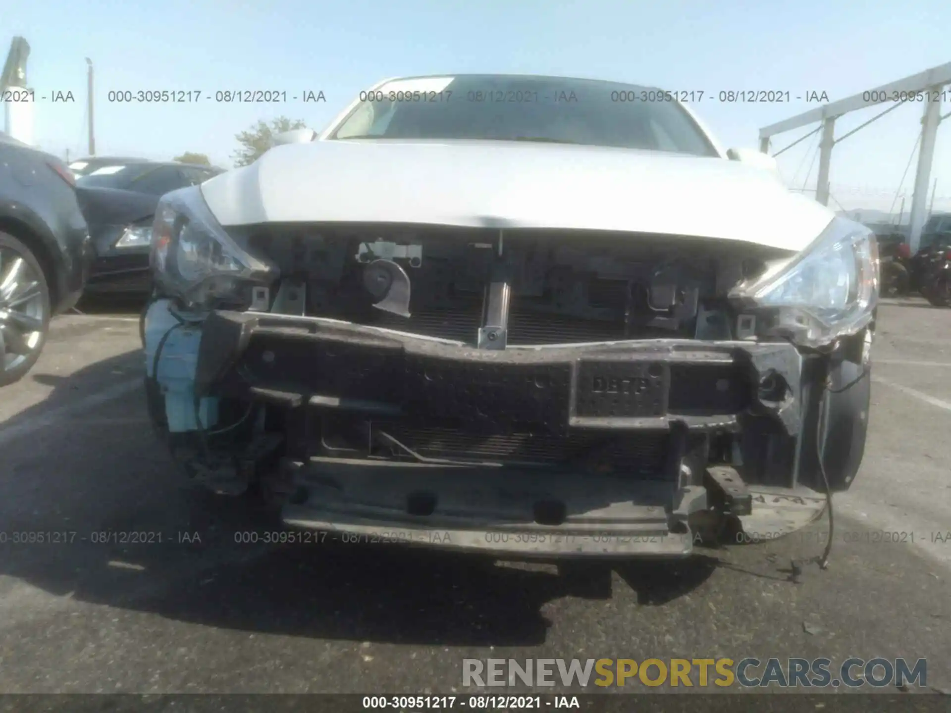 6 Photograph of a damaged car 3MYDLBJV7LY707185 TOYOTA YARIS HATCHBACK 2020