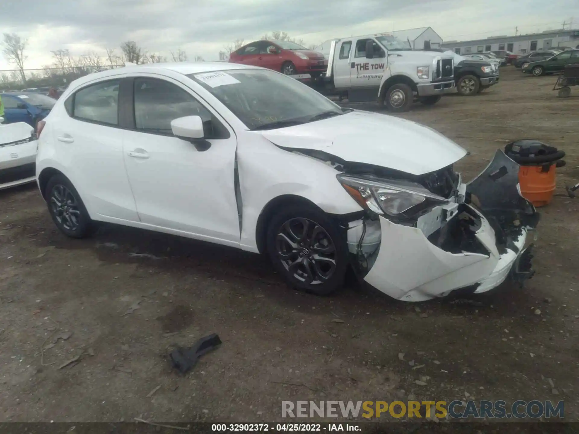 1 Photograph of a damaged car 3MYDLBJV8LY702707 TOYOTA YARIS HATCHBACK 2020