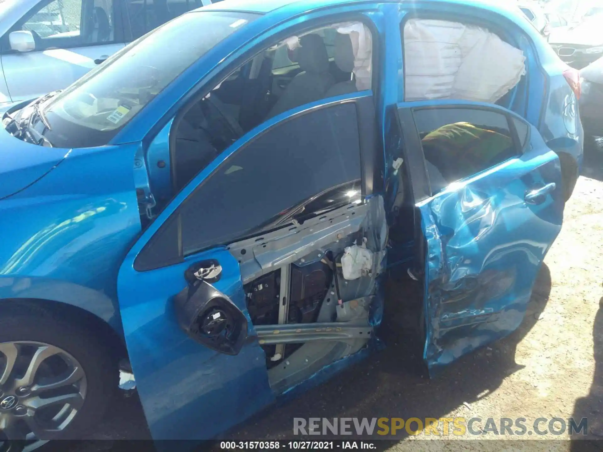 6 Photograph of a damaged car 3MYDLBJVXLY706886 TOYOTA YARIS HATCHBACK 2020