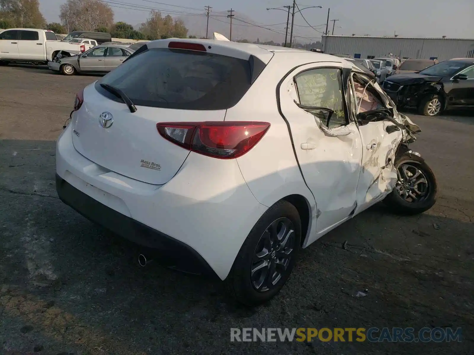 4 Photograph of a damaged car 3MYDLBJV0LY703480 TOYOTA YARIS LE 2020