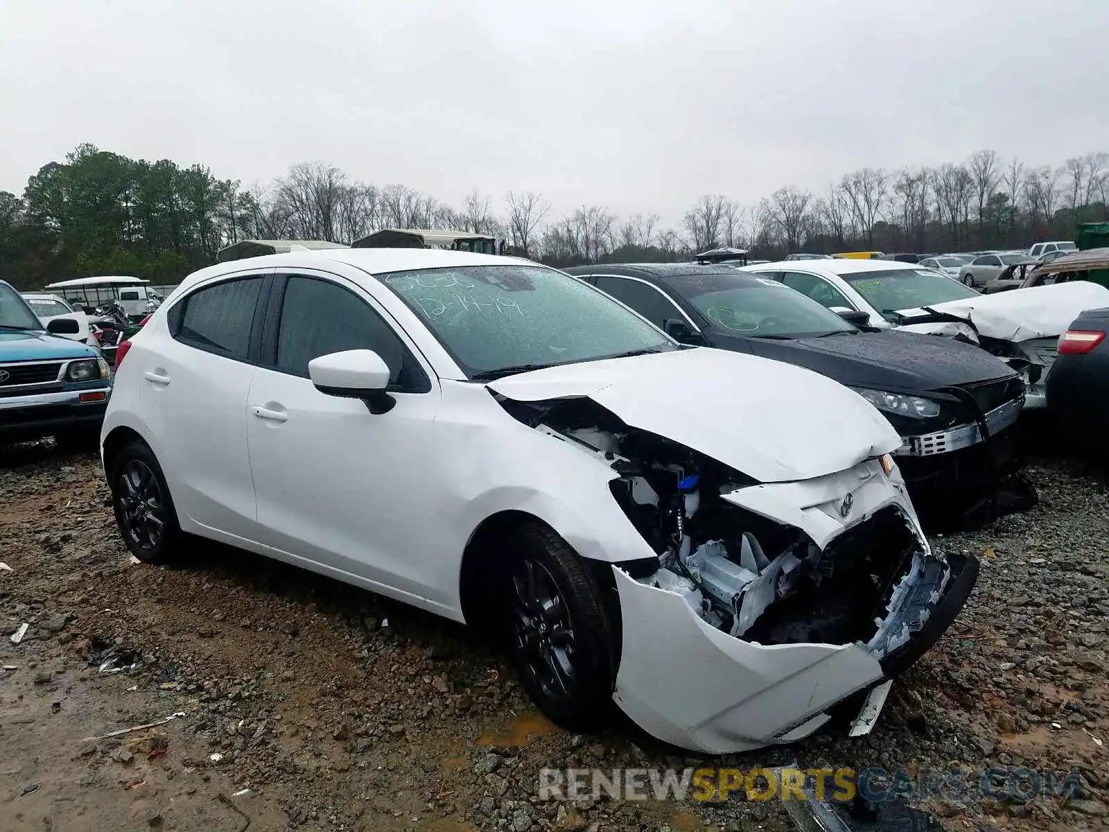 1 Photograph of a damaged car 3MYDLBJV1LY705836 TOYOTA YARIS LE 2020