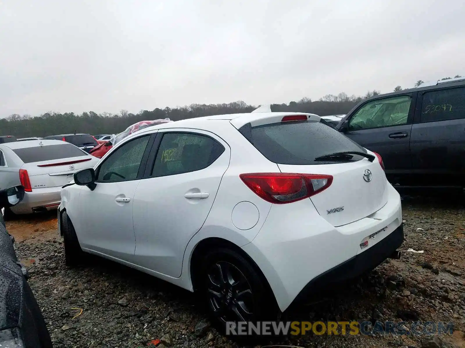 3 Photograph of a damaged car 3MYDLBJV1LY705836 TOYOTA YARIS LE 2020