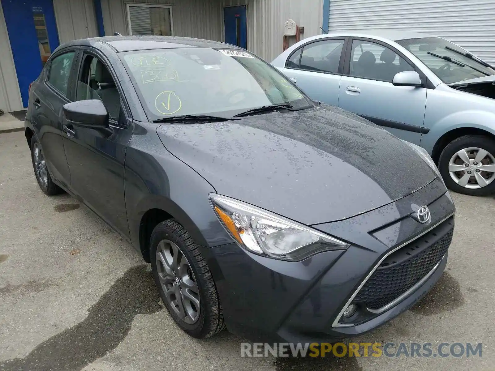 1 Photograph of a damaged car 3MYDLBJV2LY709667 TOYOTA YARIS LE 2020