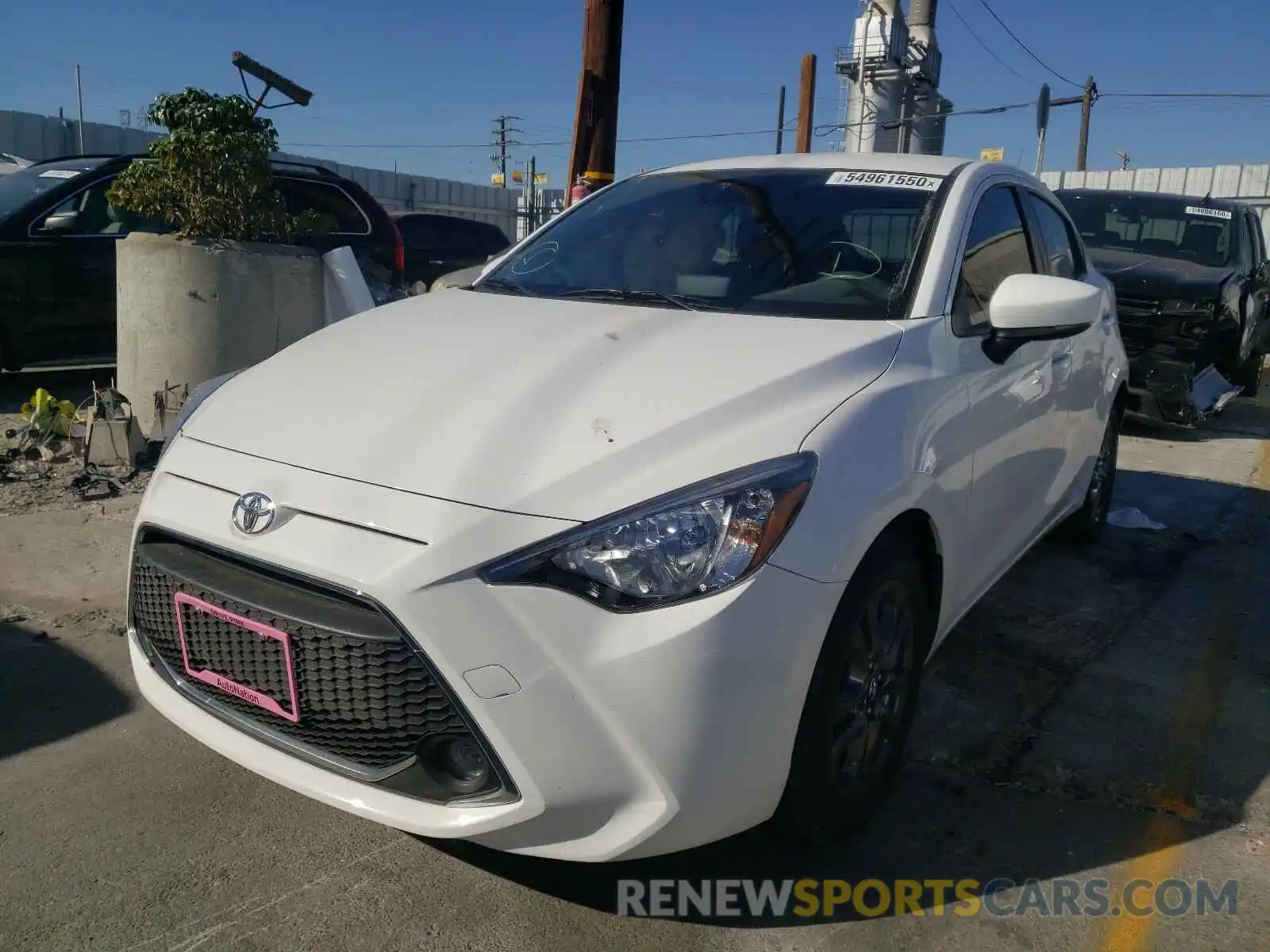 2 Photograph of a damaged car 3MYDLBJV6LY705203 TOYOTA YARIS LE 2020