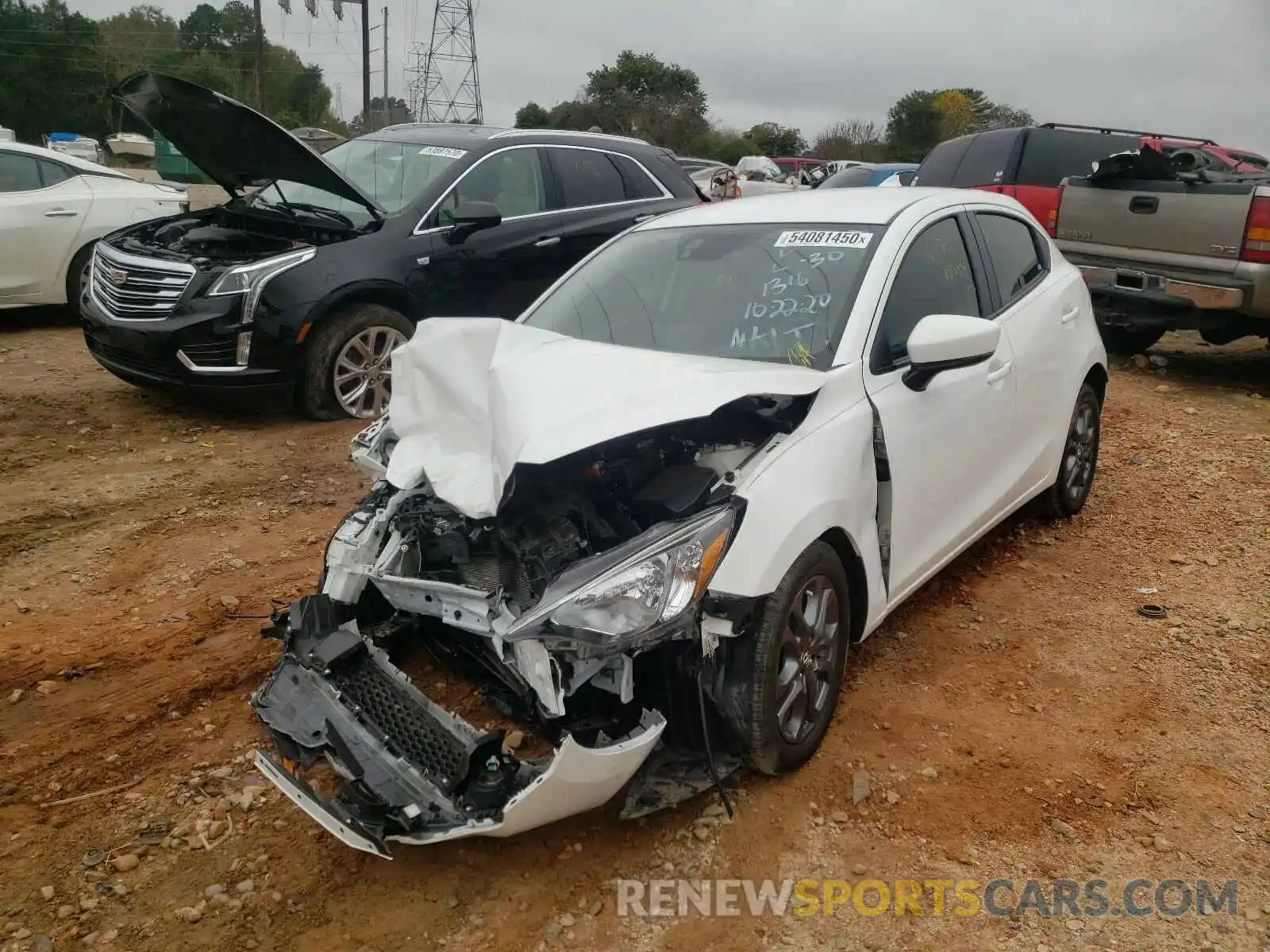 2 Photograph of a damaged car 3MYDLBJVXLY701316 TOYOTA YARIS LE 2020