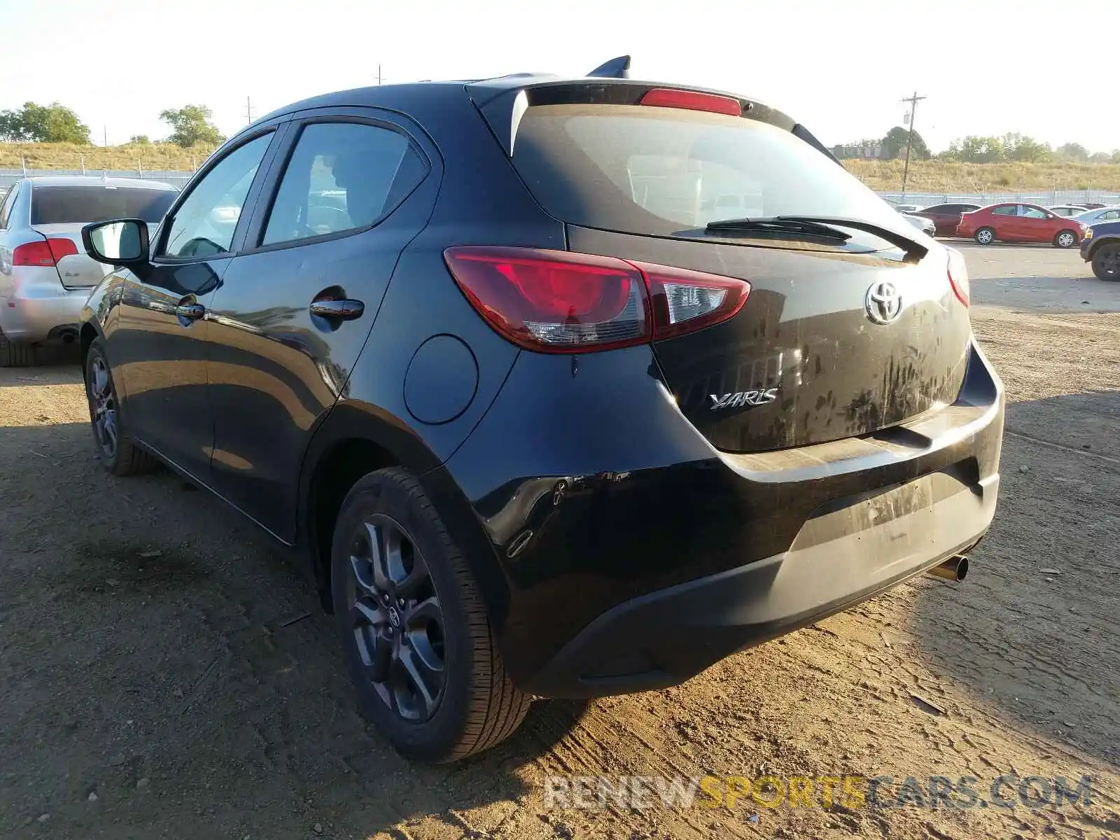 3 Photograph of a damaged car 3MYDLBJVXLY702725 TOYOTA YARIS LE 2020