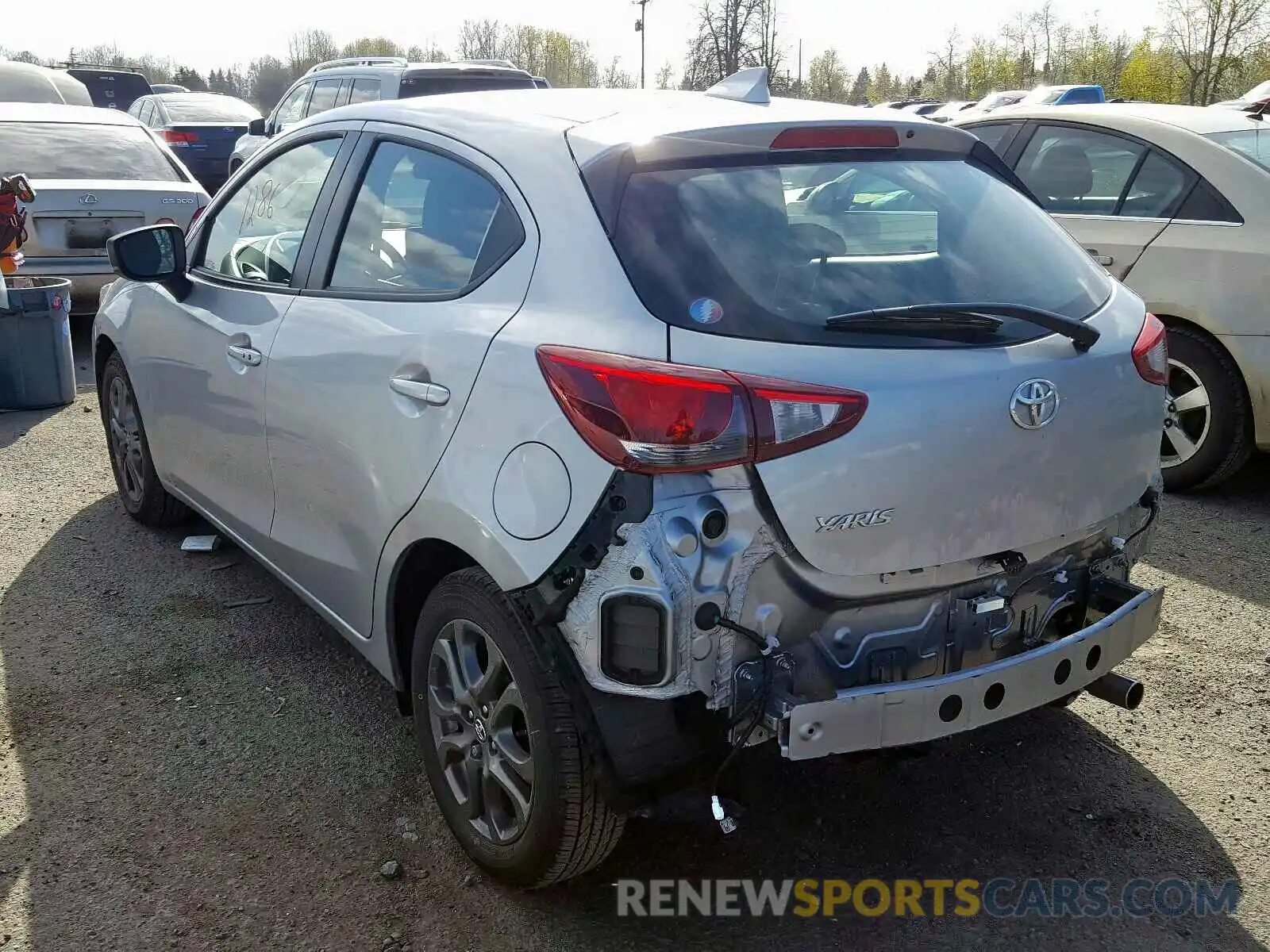 3 Photograph of a damaged car 3MYDLBJVXLY703762 TOYOTA YARIS LE 2020