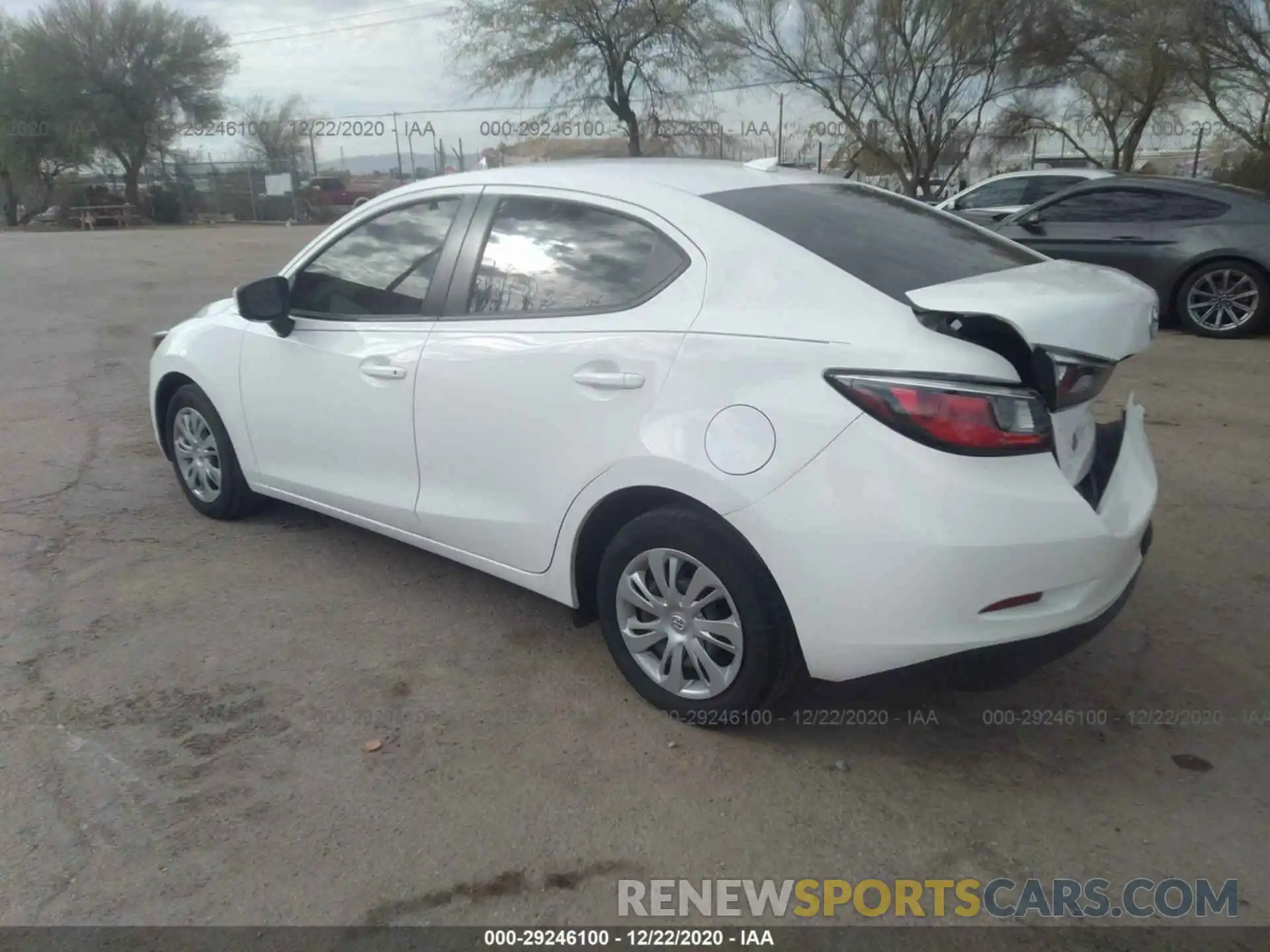 3 Photograph of a damaged car 3MYDLBYV0KY522822 TOYOTA YARIS SEDAN 2019