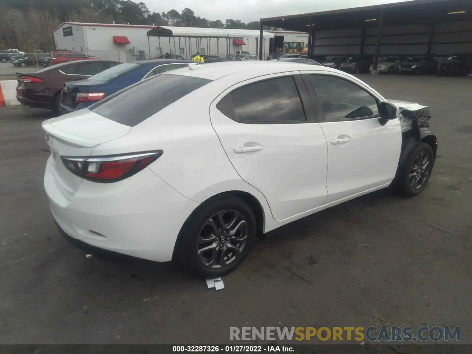 4 Фотография поврежденного автомобиля 3MYDLBYV0KY523498 TOYOTA YARIS SEDAN 2019