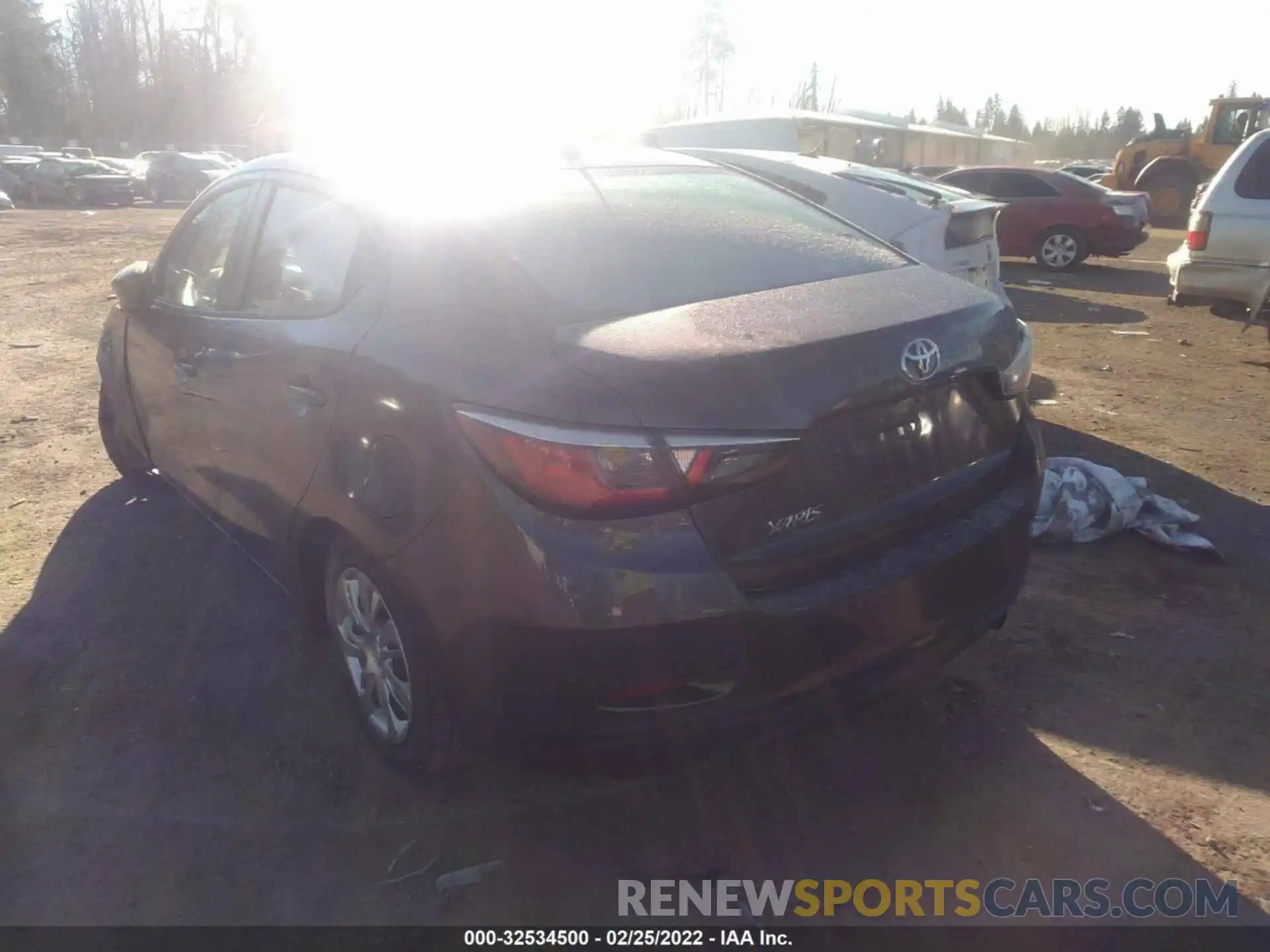 3 Photograph of a damaged car 3MYDLBYV0KY524330 TOYOTA YARIS SEDAN 2019