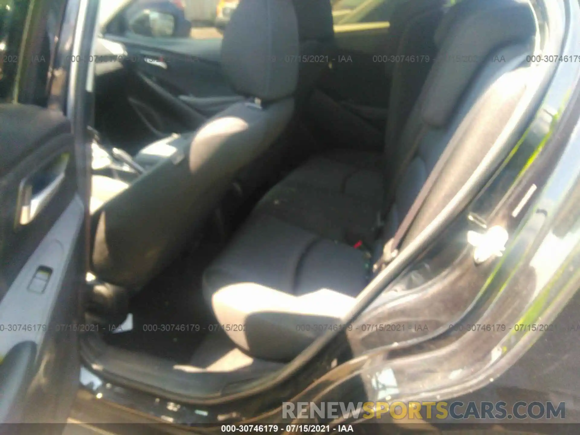 8 Photograph of a damaged car 3MYDLBYV0KY524604 TOYOTA YARIS SEDAN 2019