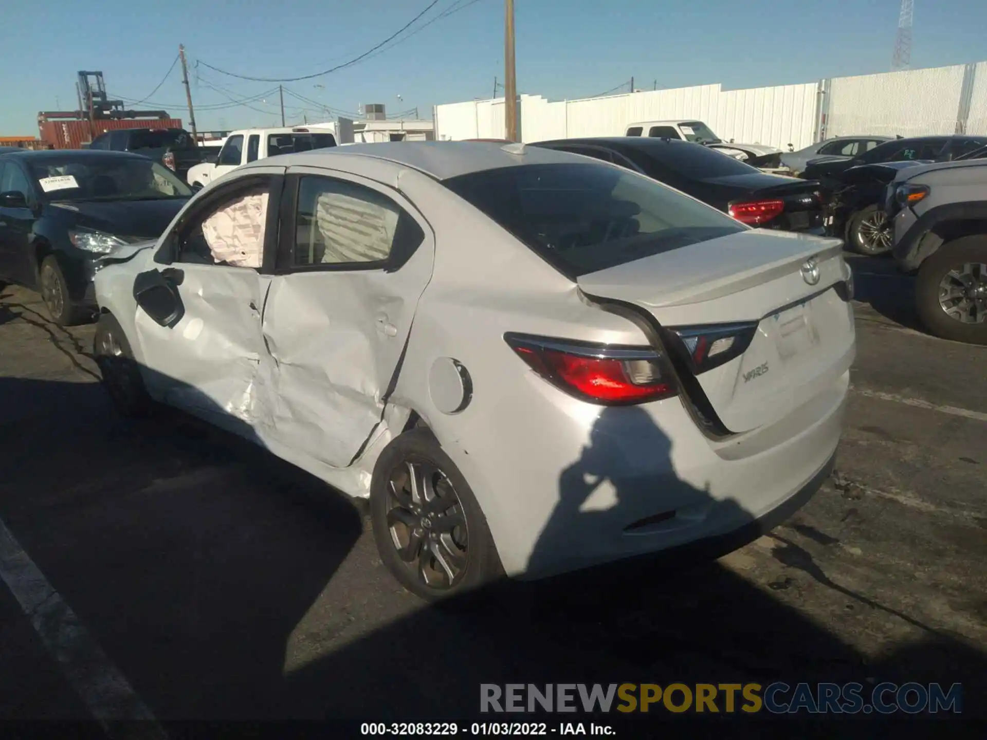 3 Photograph of a damaged car 3MYDLBYV1KY508606 TOYOTA YARIS SEDAN 2019