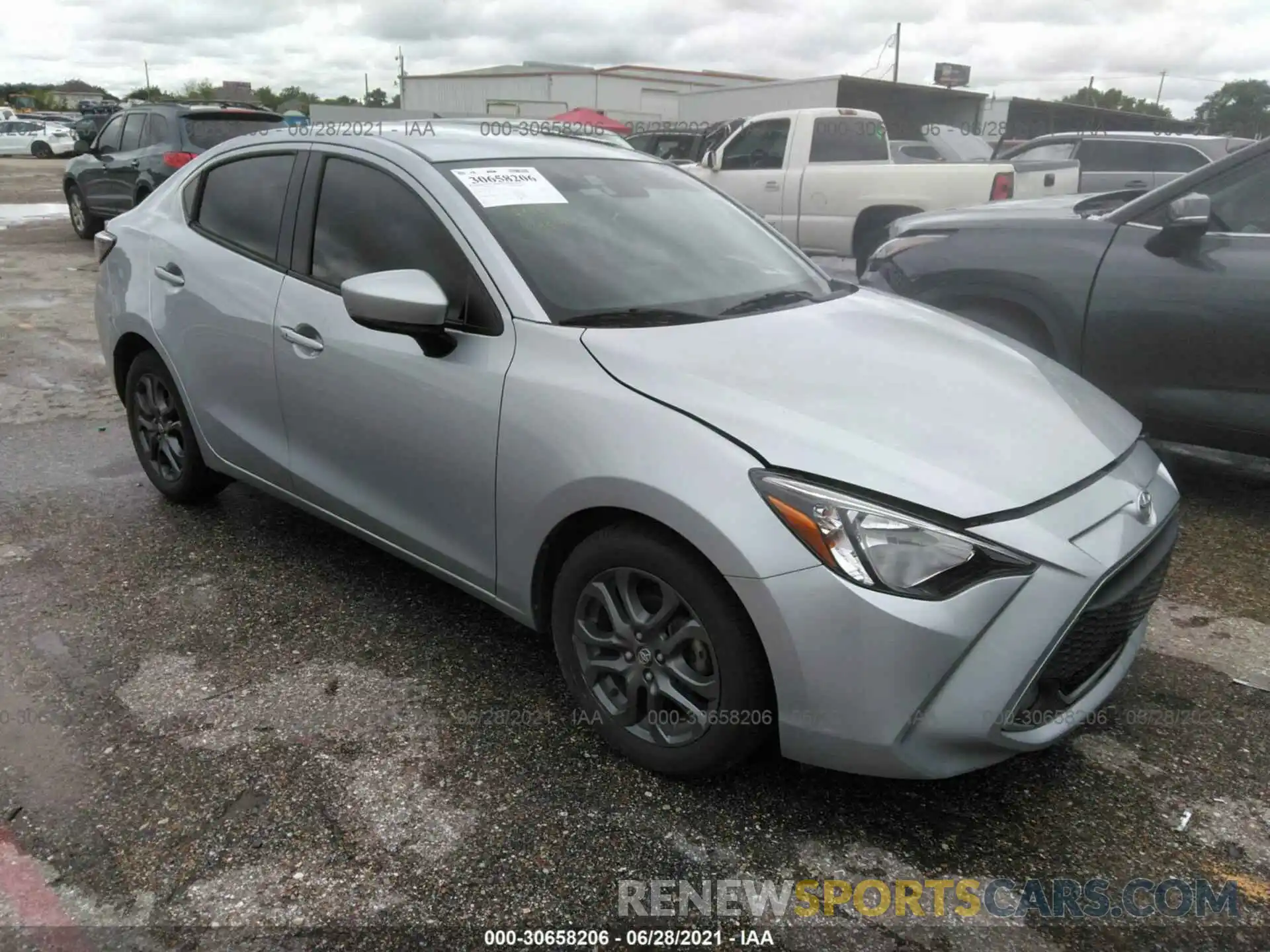 1 Photograph of a damaged car 3MYDLBYV1KY522571 TOYOTA YARIS SEDAN 2019