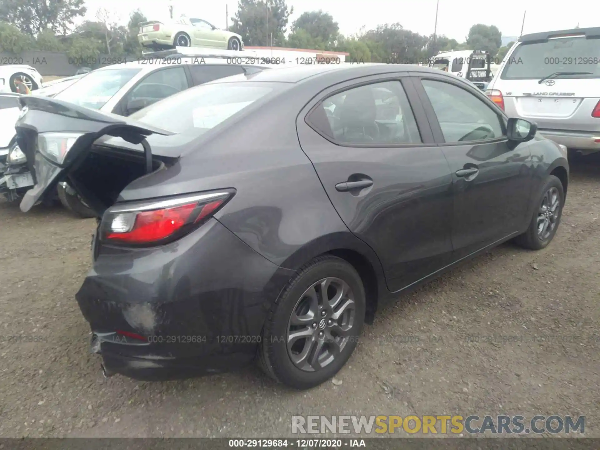 4 Photograph of a damaged car 3MYDLBYV2KY504080 TOYOTA YARIS SEDAN 2019