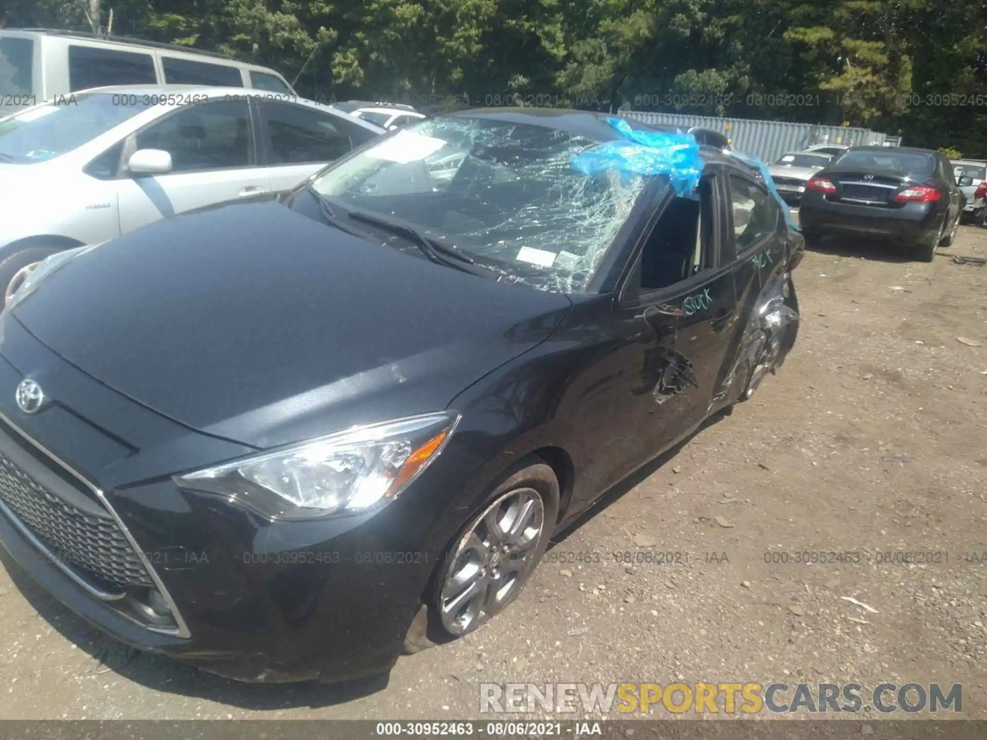 2 Photograph of a damaged car 3MYDLBYV2KY504421 TOYOTA YARIS SEDAN 2019