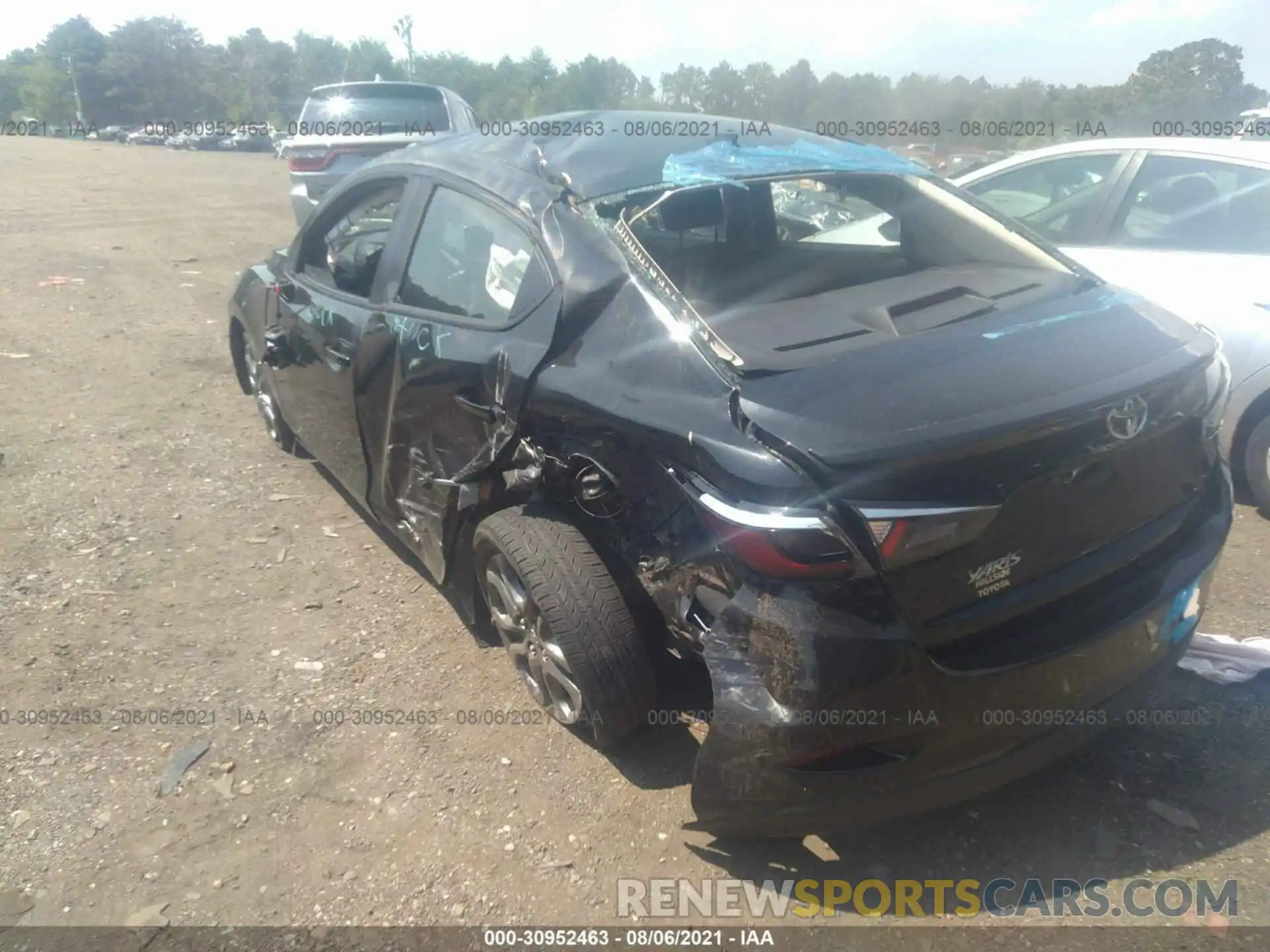 3 Photograph of a damaged car 3MYDLBYV2KY504421 TOYOTA YARIS SEDAN 2019