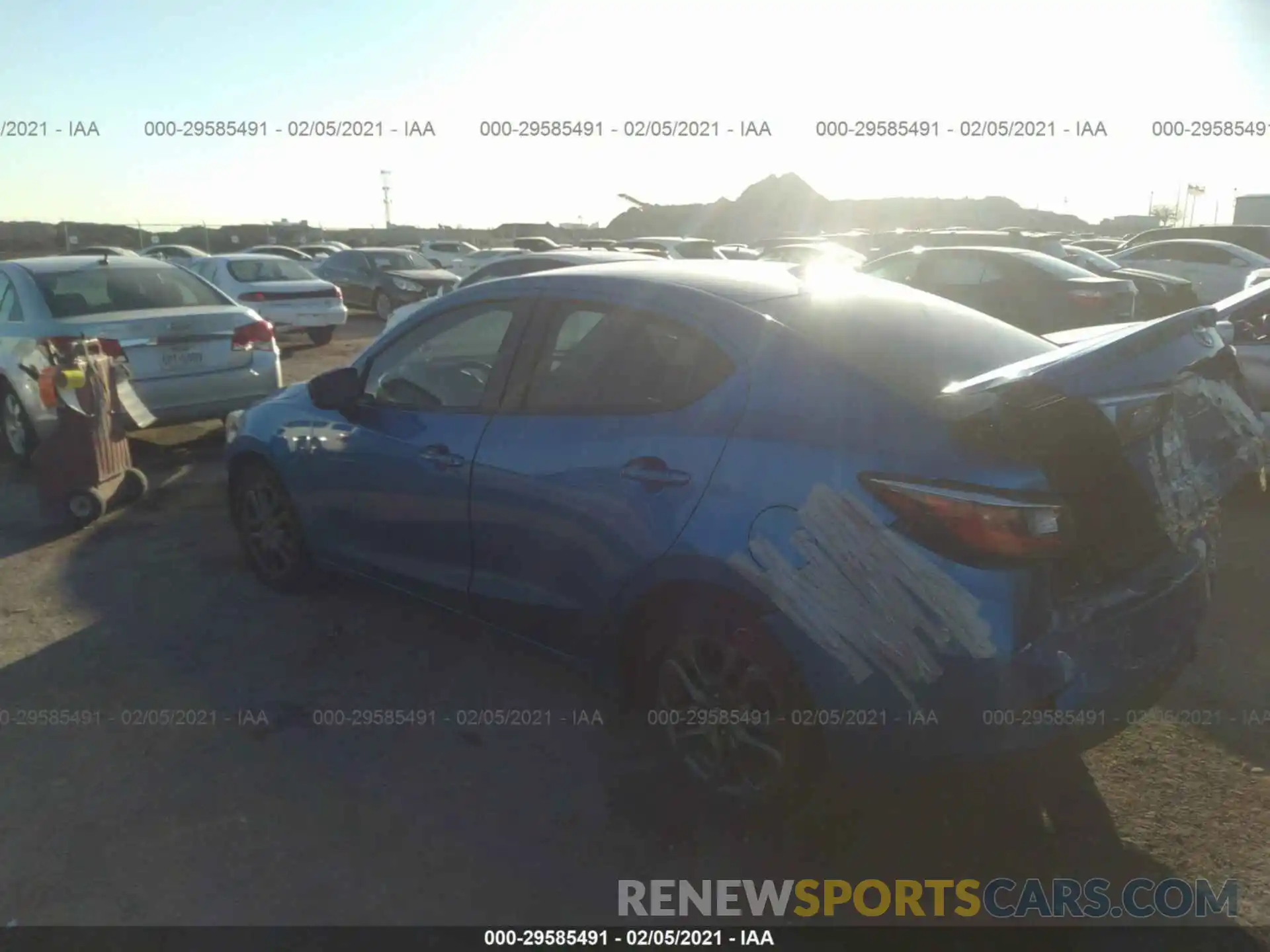 3 Photograph of a damaged car 3MYDLBYV2KY508548 TOYOTA YARIS SEDAN 2019