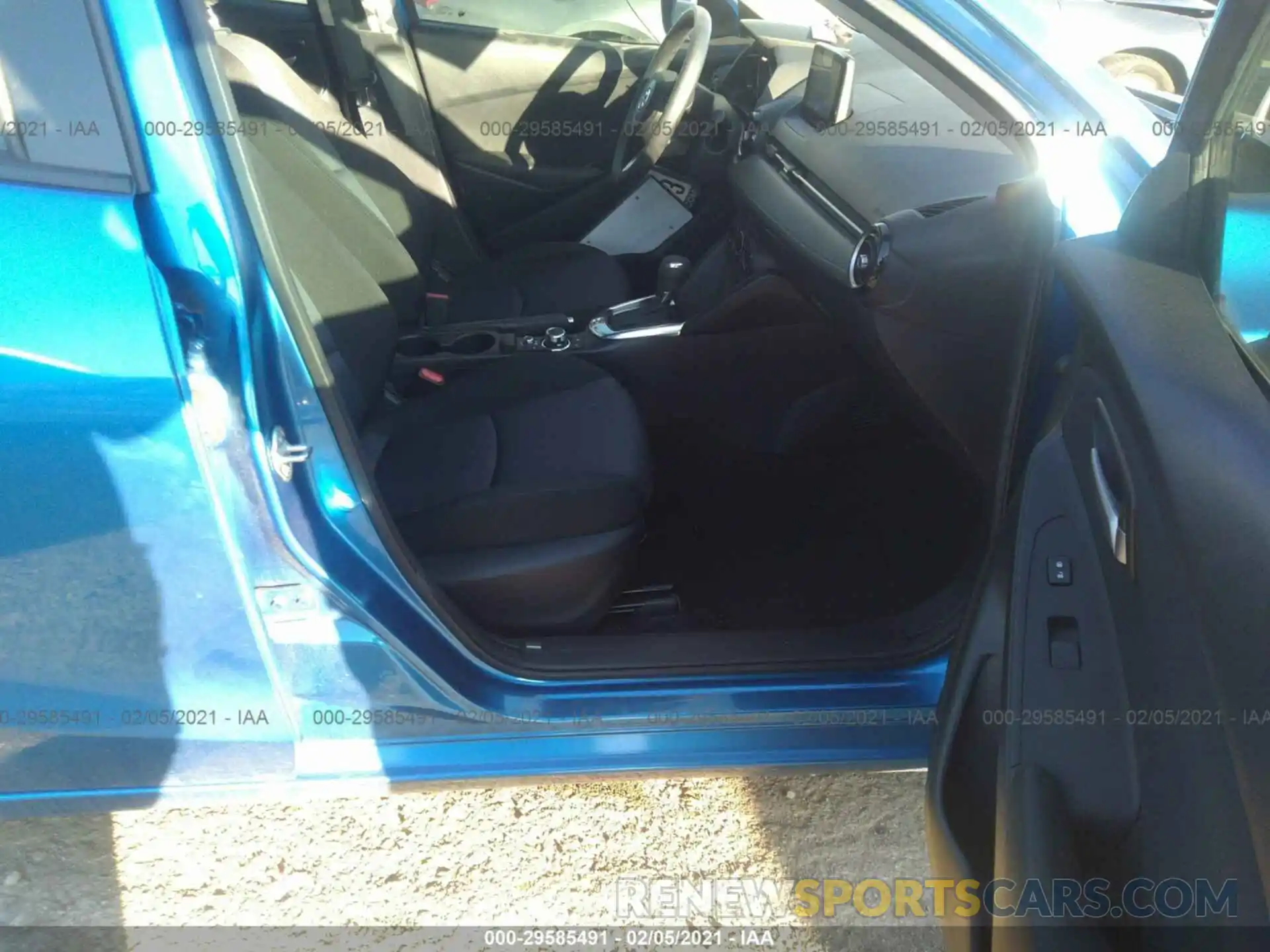 5 Photograph of a damaged car 3MYDLBYV2KY508548 TOYOTA YARIS SEDAN 2019