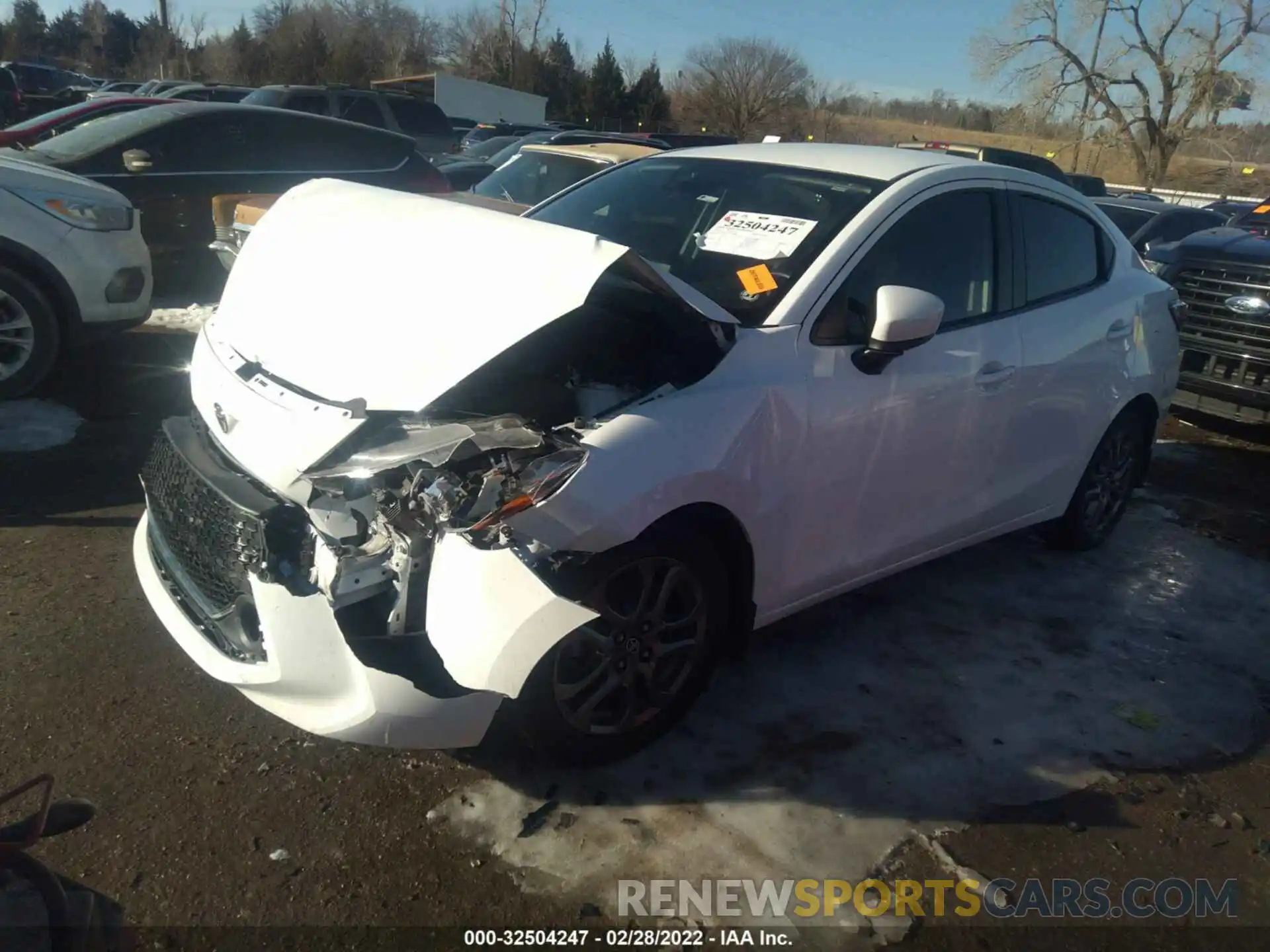 2 Photograph of a damaged car 3MYDLBYV2KY508808 TOYOTA YARIS SEDAN 2019