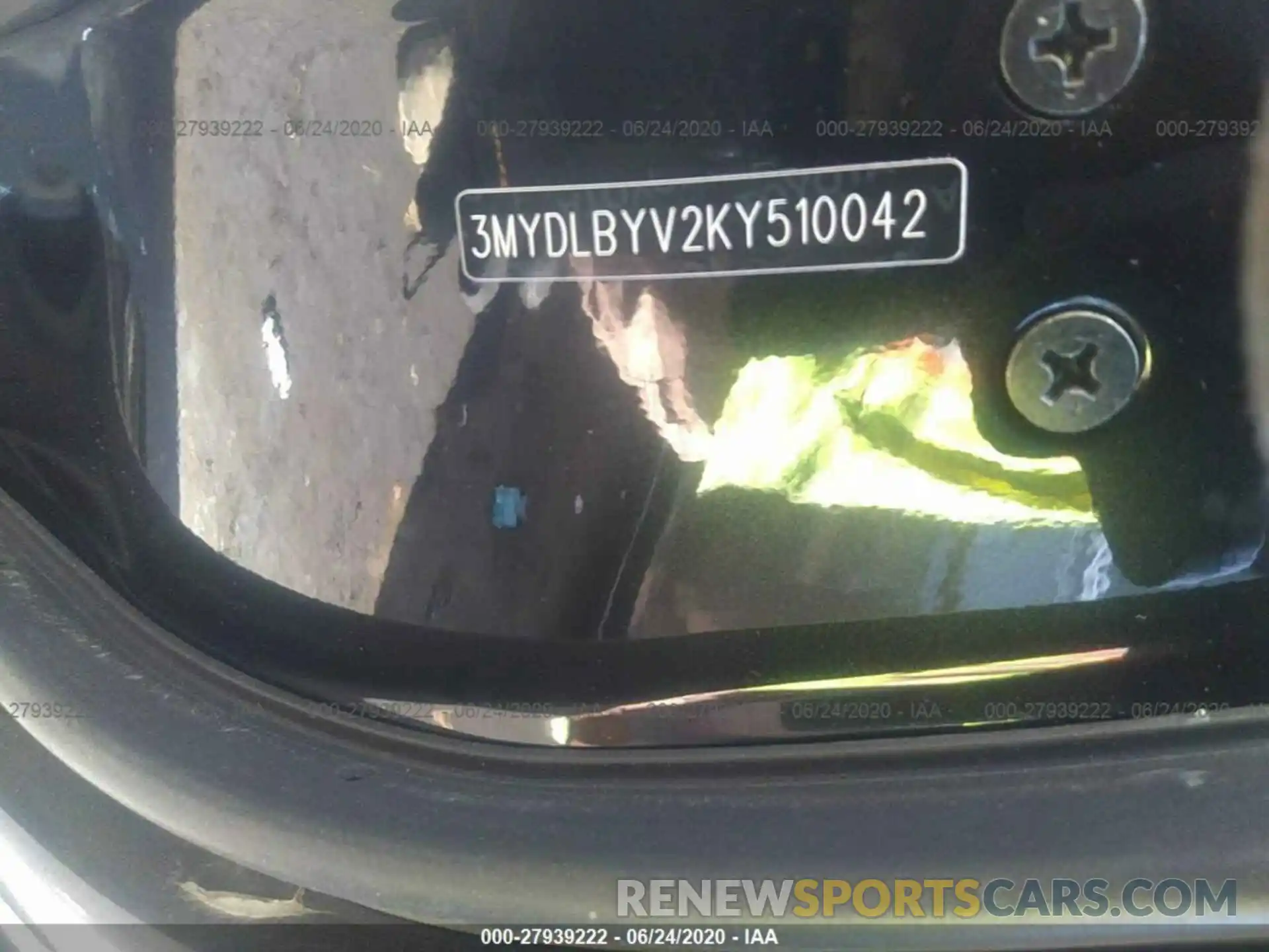 9 Photograph of a damaged car 3MYDLBYV2KY510042 TOYOTA YARIS SEDAN 2019