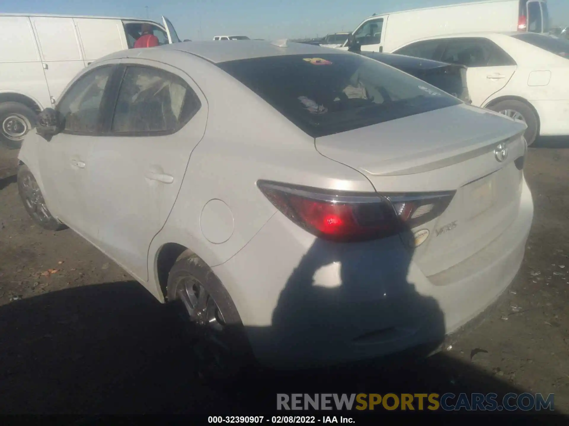 3 Photograph of a damaged car 3MYDLBYV2KY511711 TOYOTA YARIS SEDAN 2019