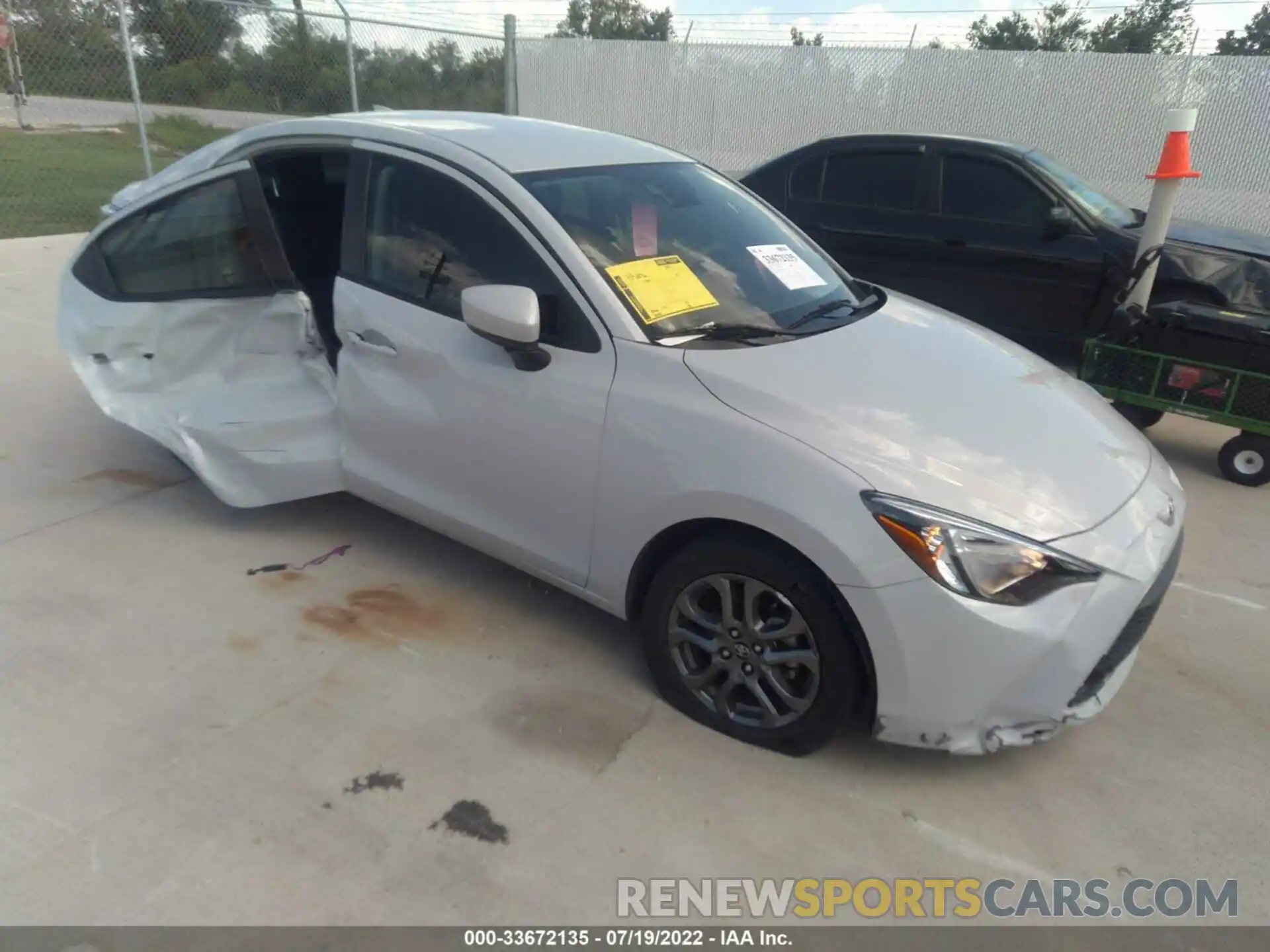 1 Photograph of a damaged car 3MYDLBYV2KY519288 TOYOTA YARIS SEDAN 2019