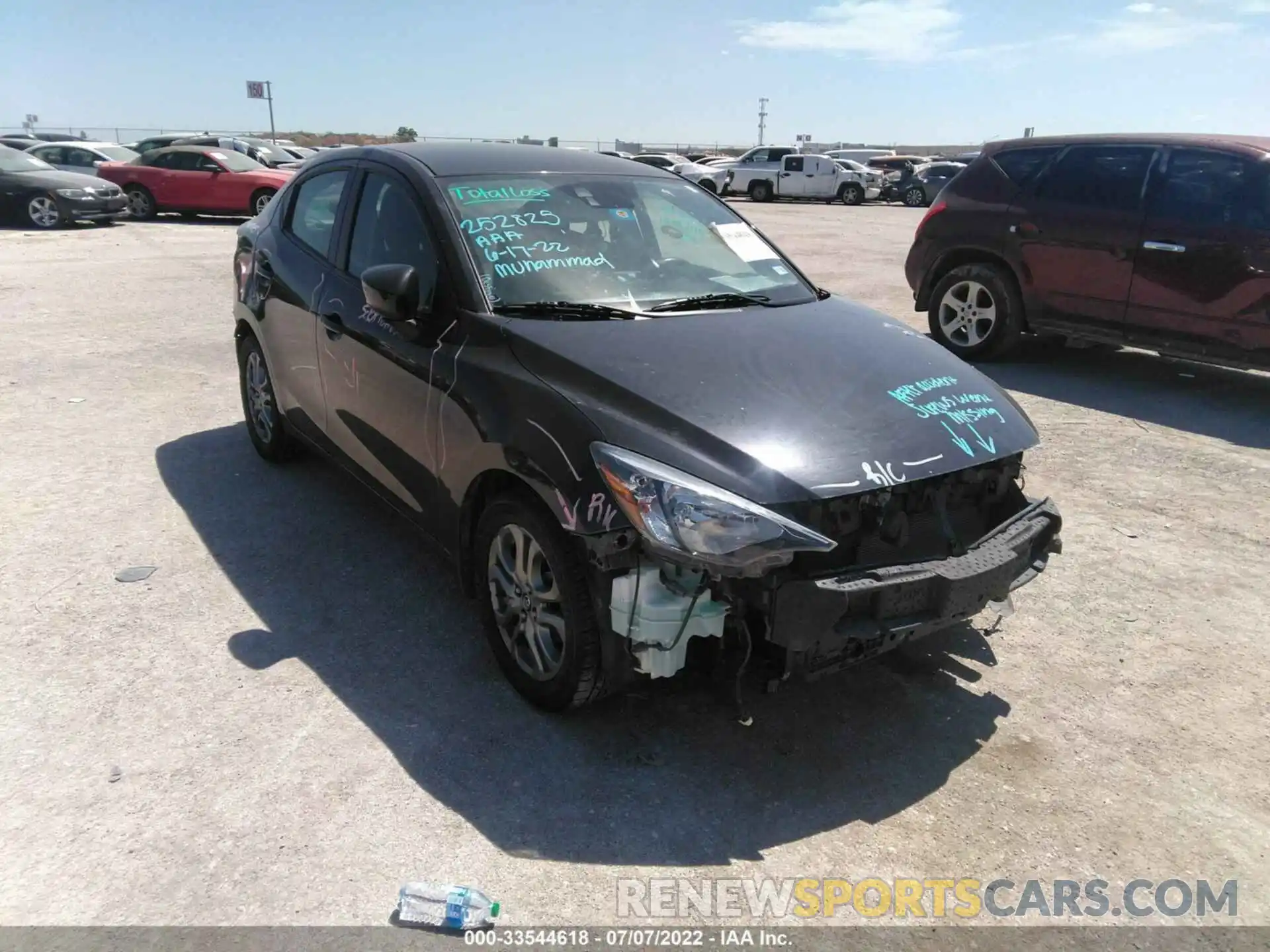 1 Photograph of a damaged car 3MYDLBYV2KY528637 TOYOTA YARIS SEDAN 2019