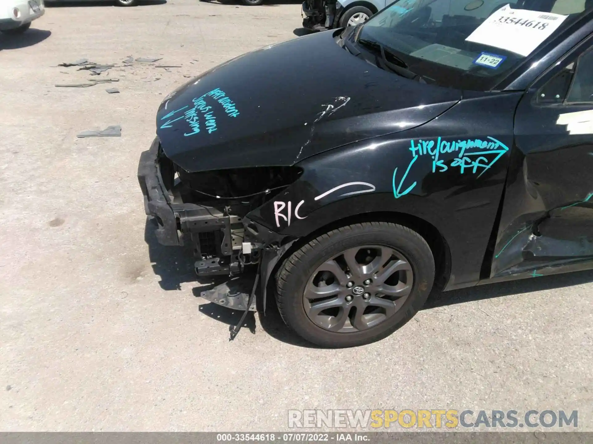 12 Photograph of a damaged car 3MYDLBYV2KY528637 TOYOTA YARIS SEDAN 2019