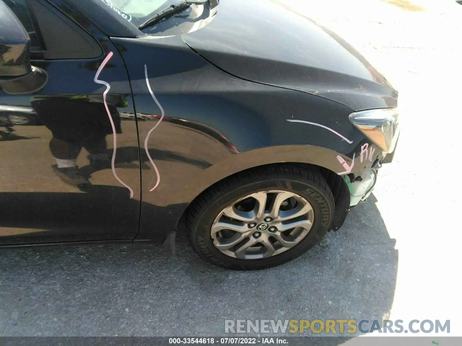 14 Photograph of a damaged car 3MYDLBYV2KY528637 TOYOTA YARIS SEDAN 2019