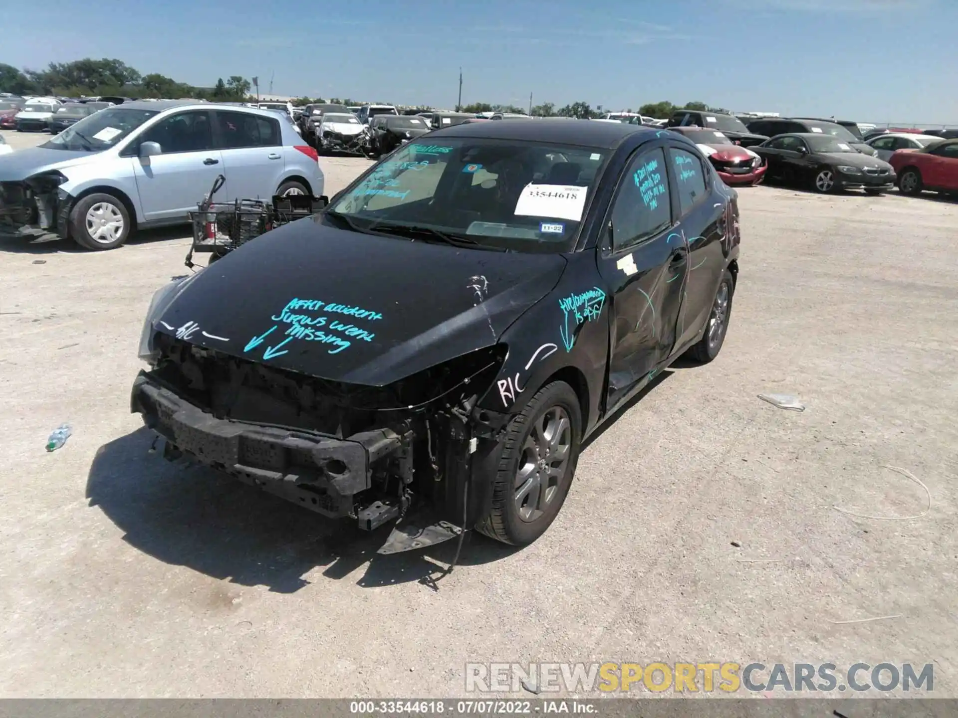 2 Photograph of a damaged car 3MYDLBYV2KY528637 TOYOTA YARIS SEDAN 2019