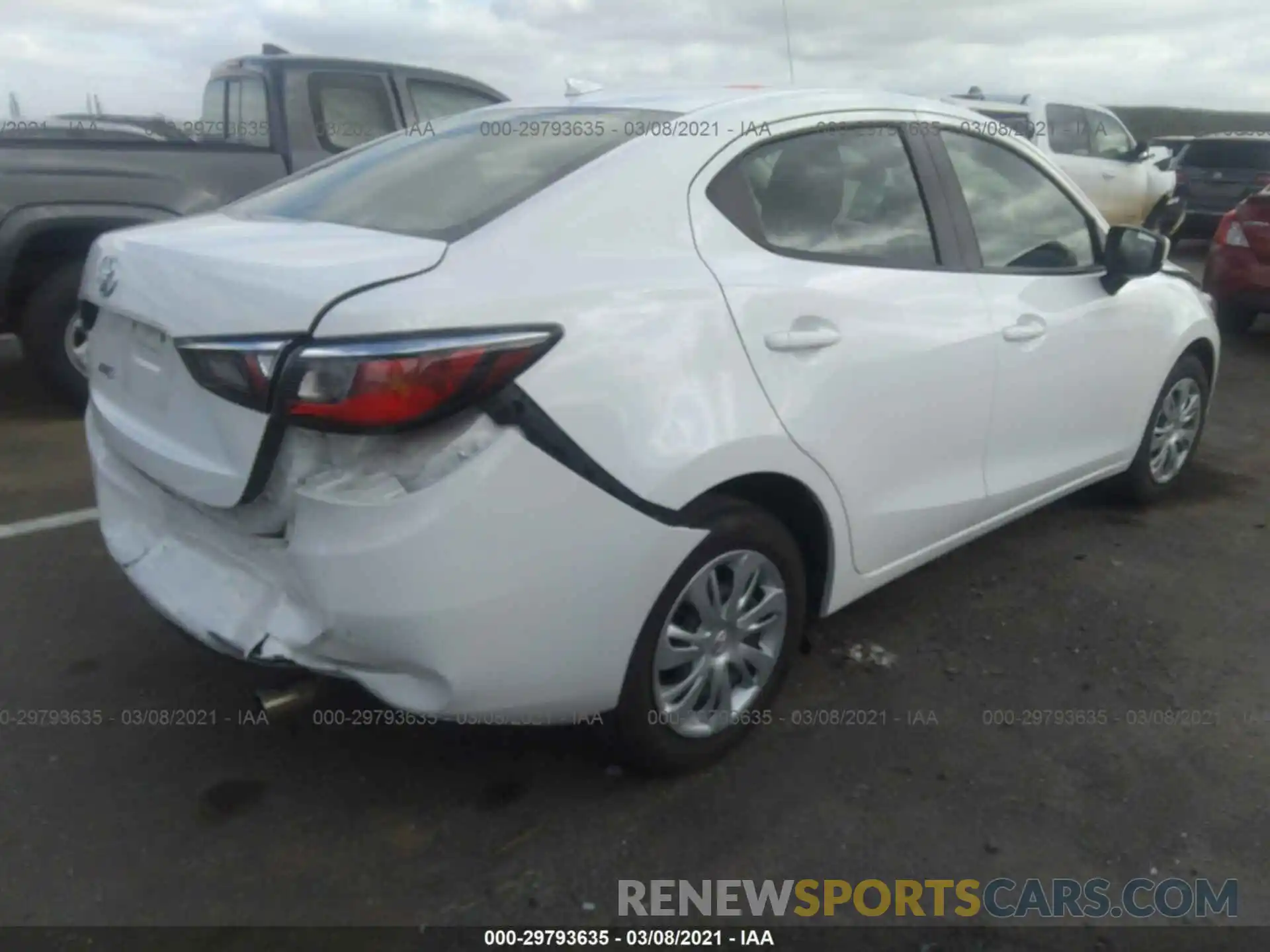 4 Photograph of a damaged car 3MYDLBYV3KY504413 TOYOTA YARIS SEDAN 2019