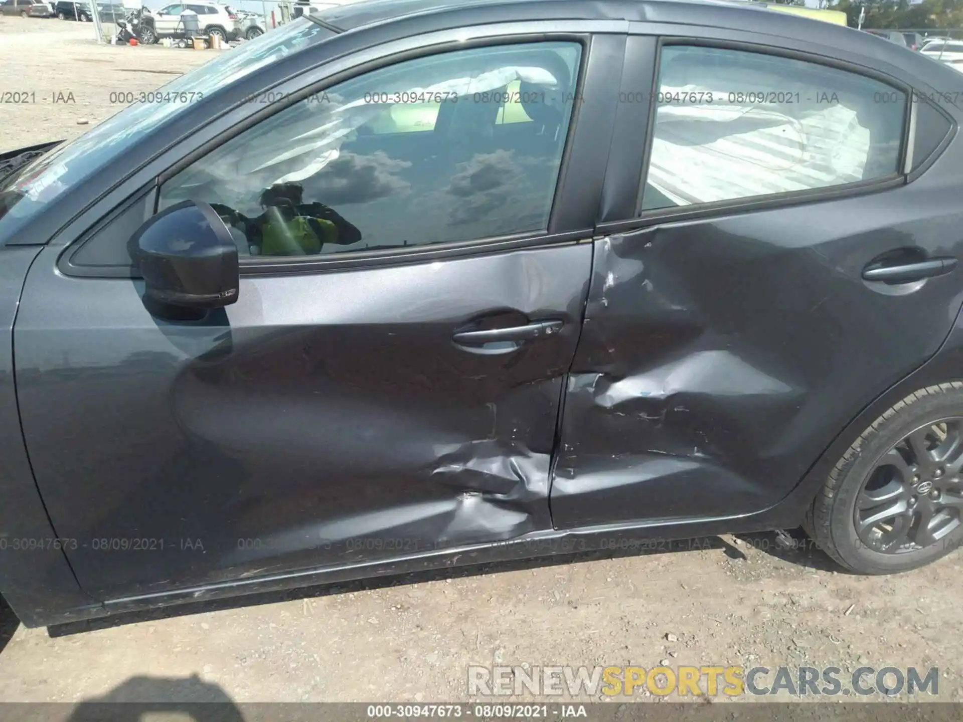 6 Photograph of a damaged car 3MYDLBYV3KY506761 TOYOTA YARIS SEDAN 2019